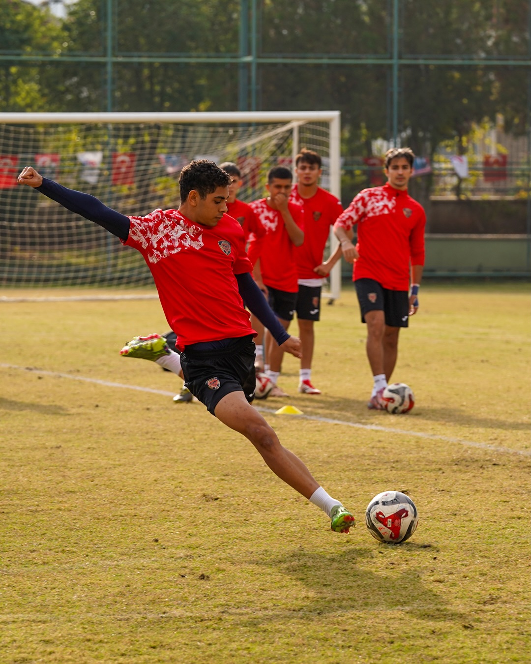 599209381 18098474590880987 6026795207213589188 N