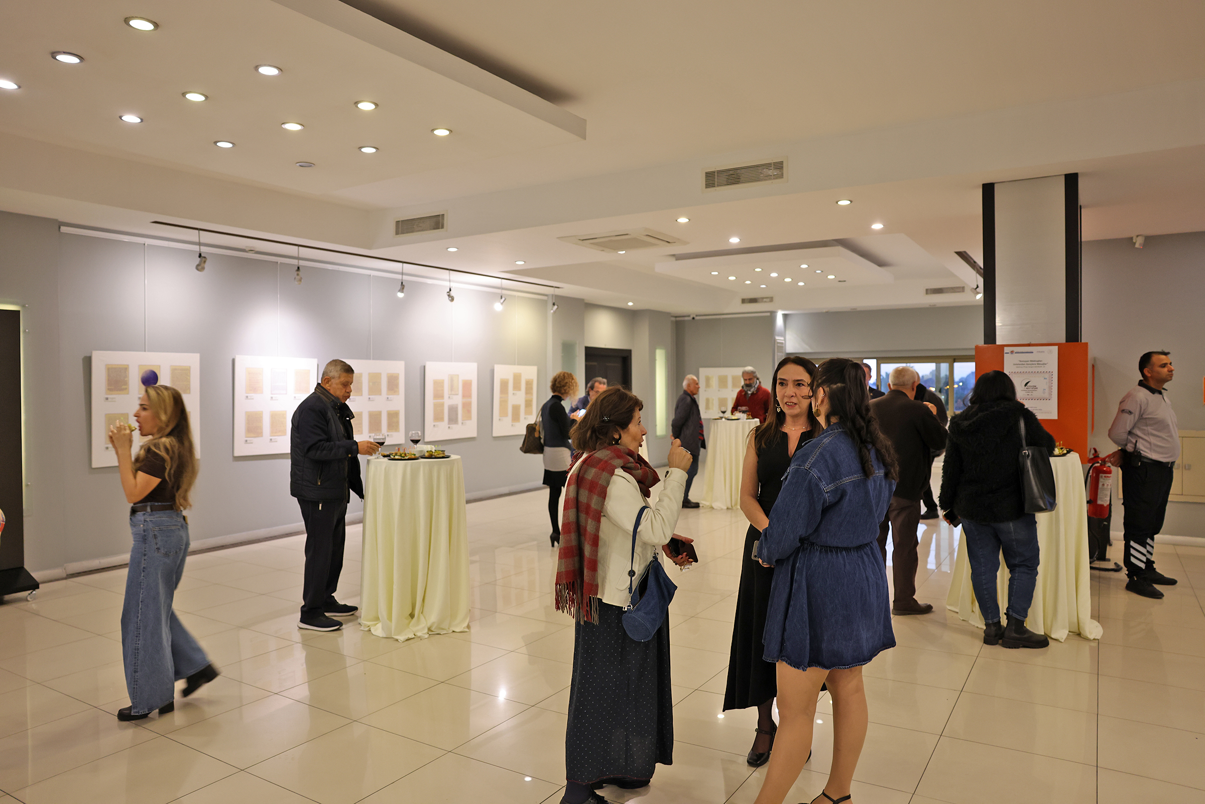 661062Da Fe3D 4732 B061 708770C63Efe