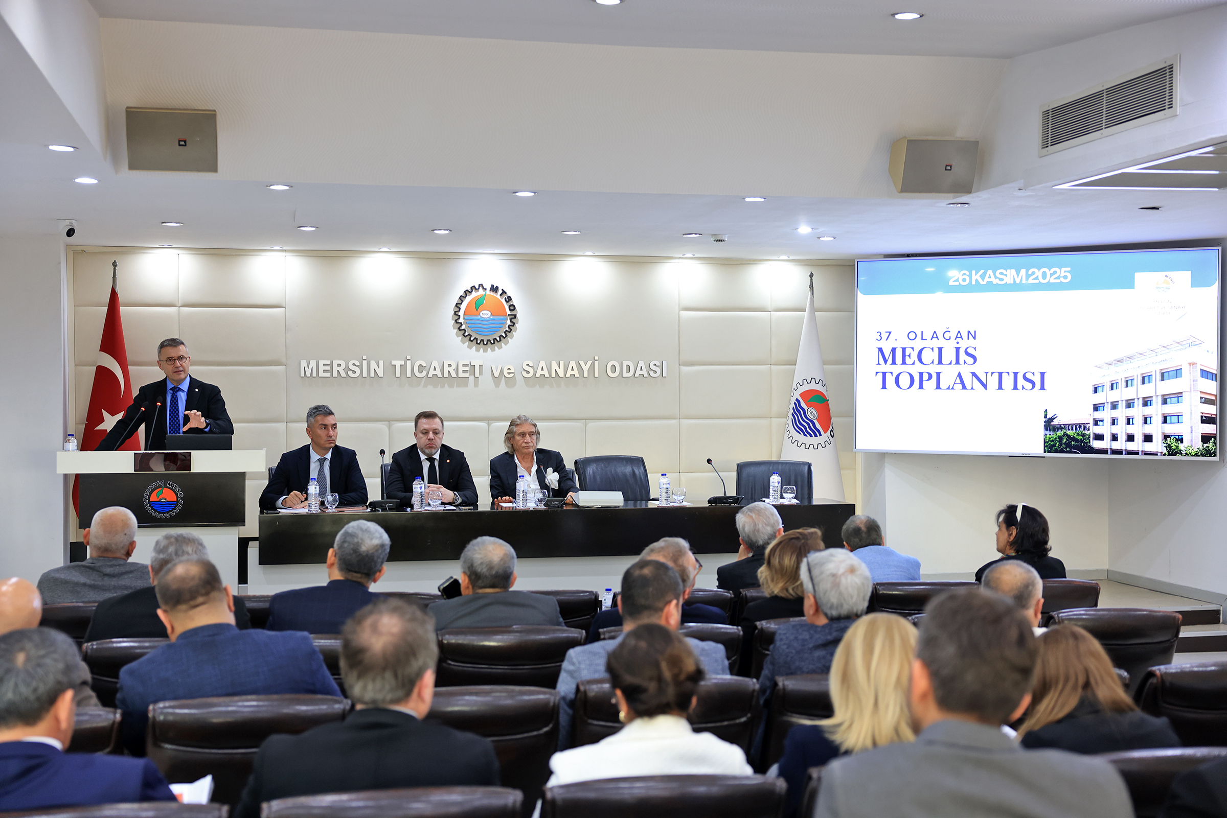 6Ae15752 Dda5 4129 A259 766Edf8D6Ee2