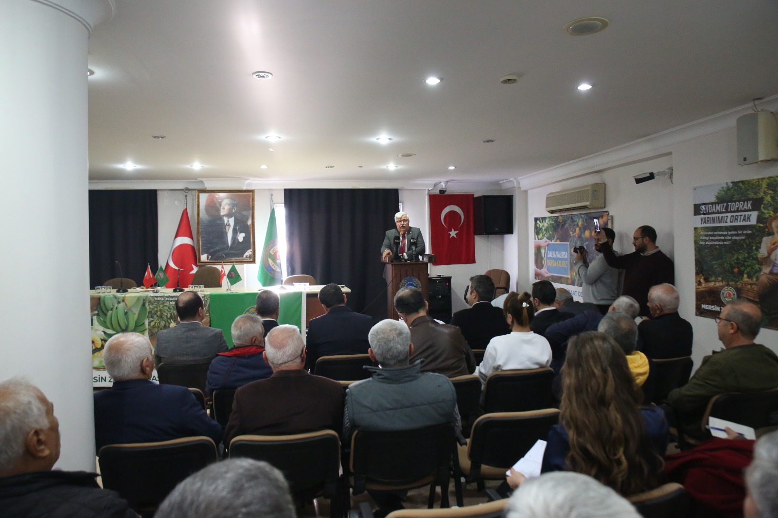 9B80B1A1 B0C4 4C62 Abe8 80D6Dc3329F9