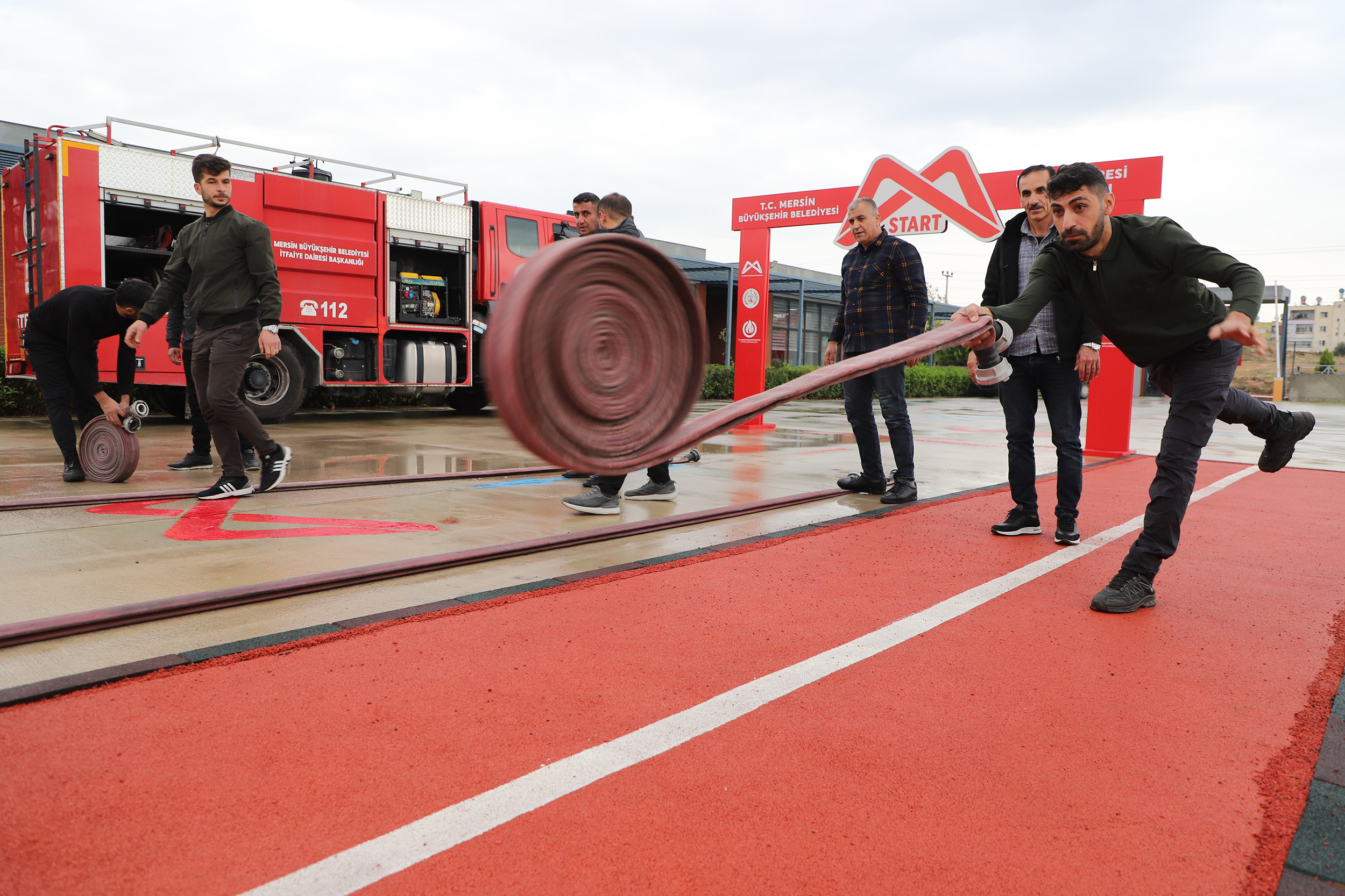 Büyükşehi̇r Ata Eği̇ti̇m Merkezi̇, İtfai̇yeci̇leri̇n Eği̇ti̇m Üssü Olmaya Devam Edi̇yor (2)
