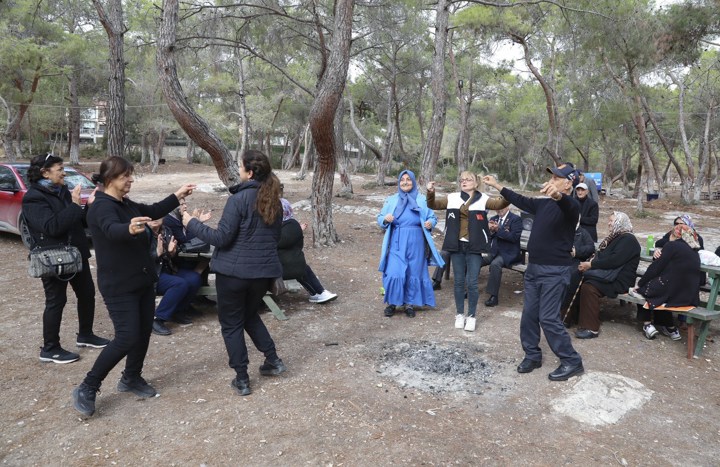 Büyükşehi̇r, Gazi̇ler Ve Şehi̇t Ai̇leleri̇ni̇ Kuyuluk Tabi̇at Parki’nda Pi̇kni̇kte Buluşturdu (2)