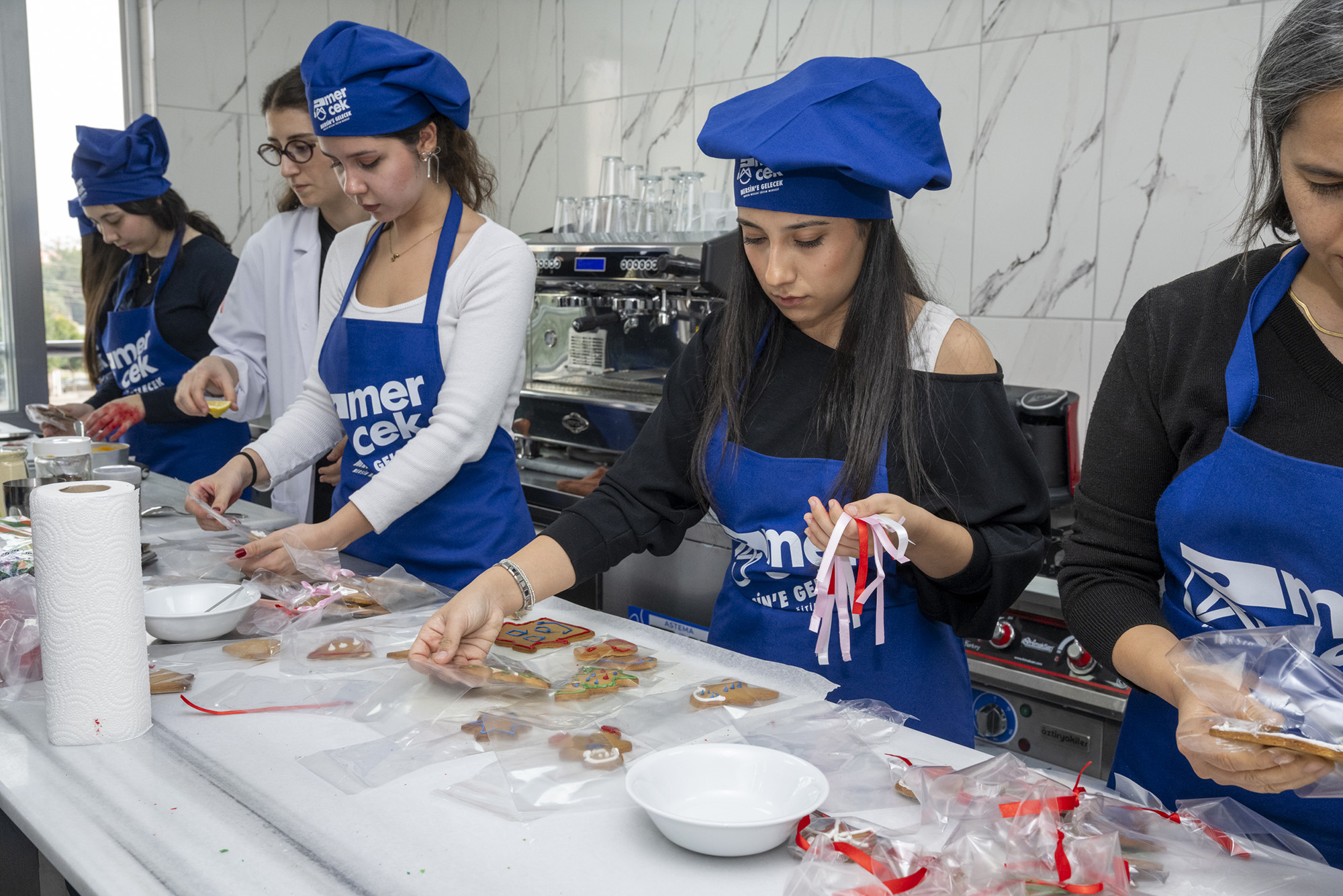 Büyükşehi̇r Mercek’te Yeni̇ Yila Lezzetli̇ Ve Işiltili Dokunuşlar (4)