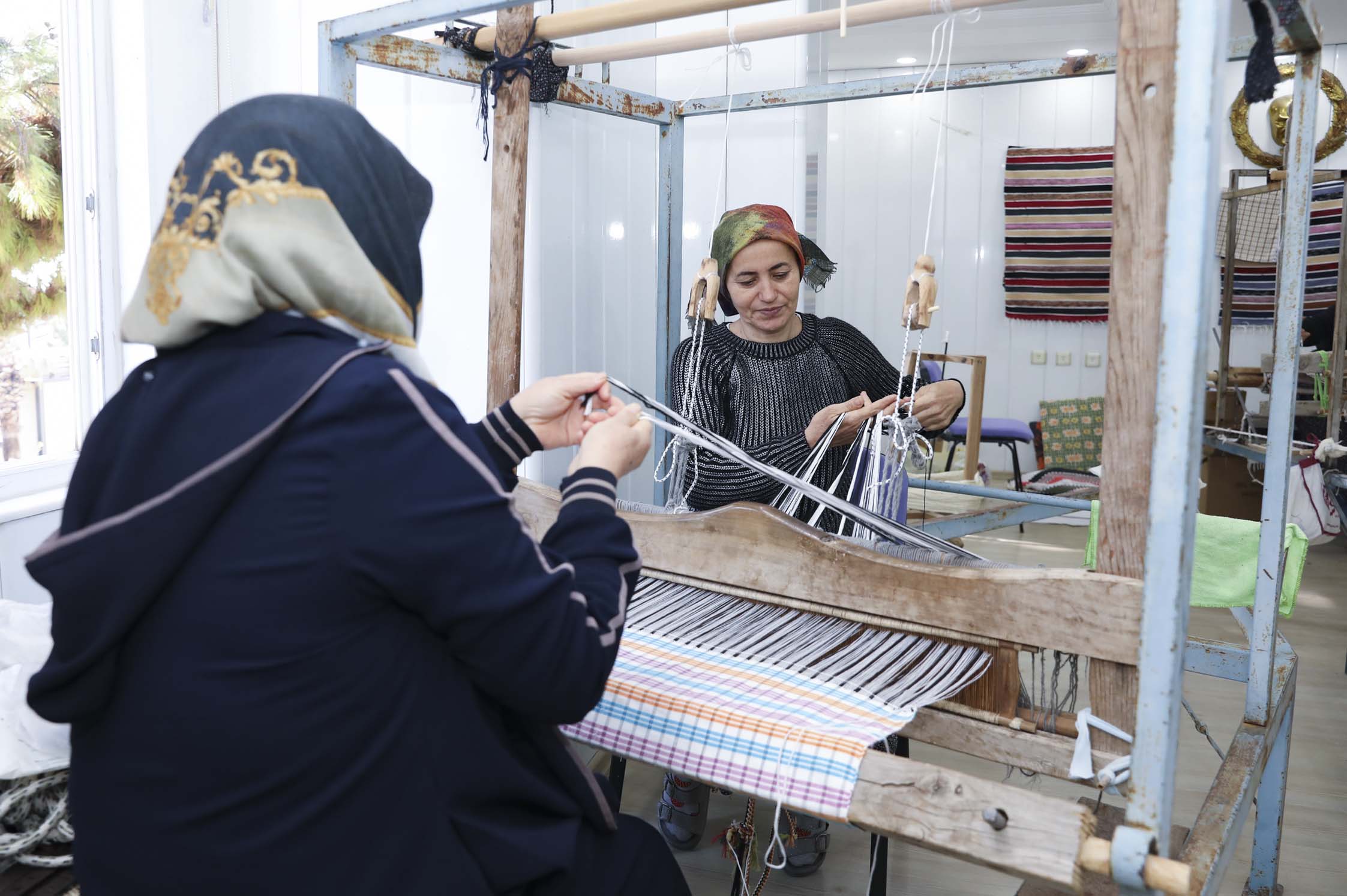 Büyükşehi̇r Tömük’te Kadin Emeği̇ne Değer Katiyor (4)