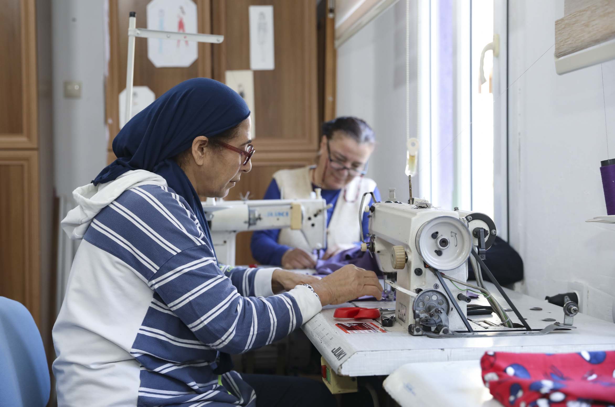 Büyükşehi̇r Tömük’te Kadin Emeği̇ne Değer Katiyor (6)