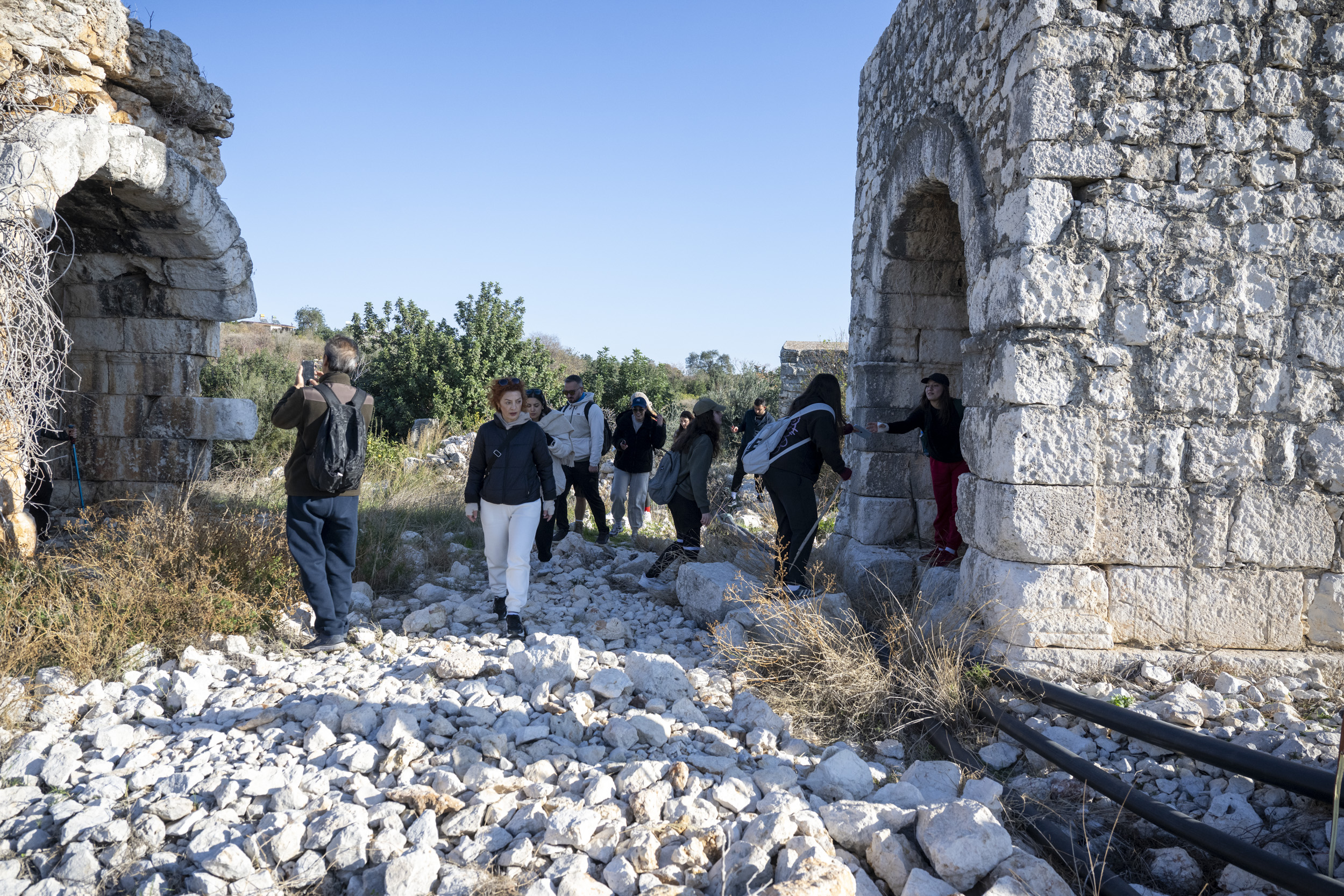 Büyükşehi̇r’i̇n Tari̇hi̇ Ki̇li̇kya Yolu Yürüyüşü Doğa Ve Tari̇h Tutkunlarini Buluşturmaya D ( (4)