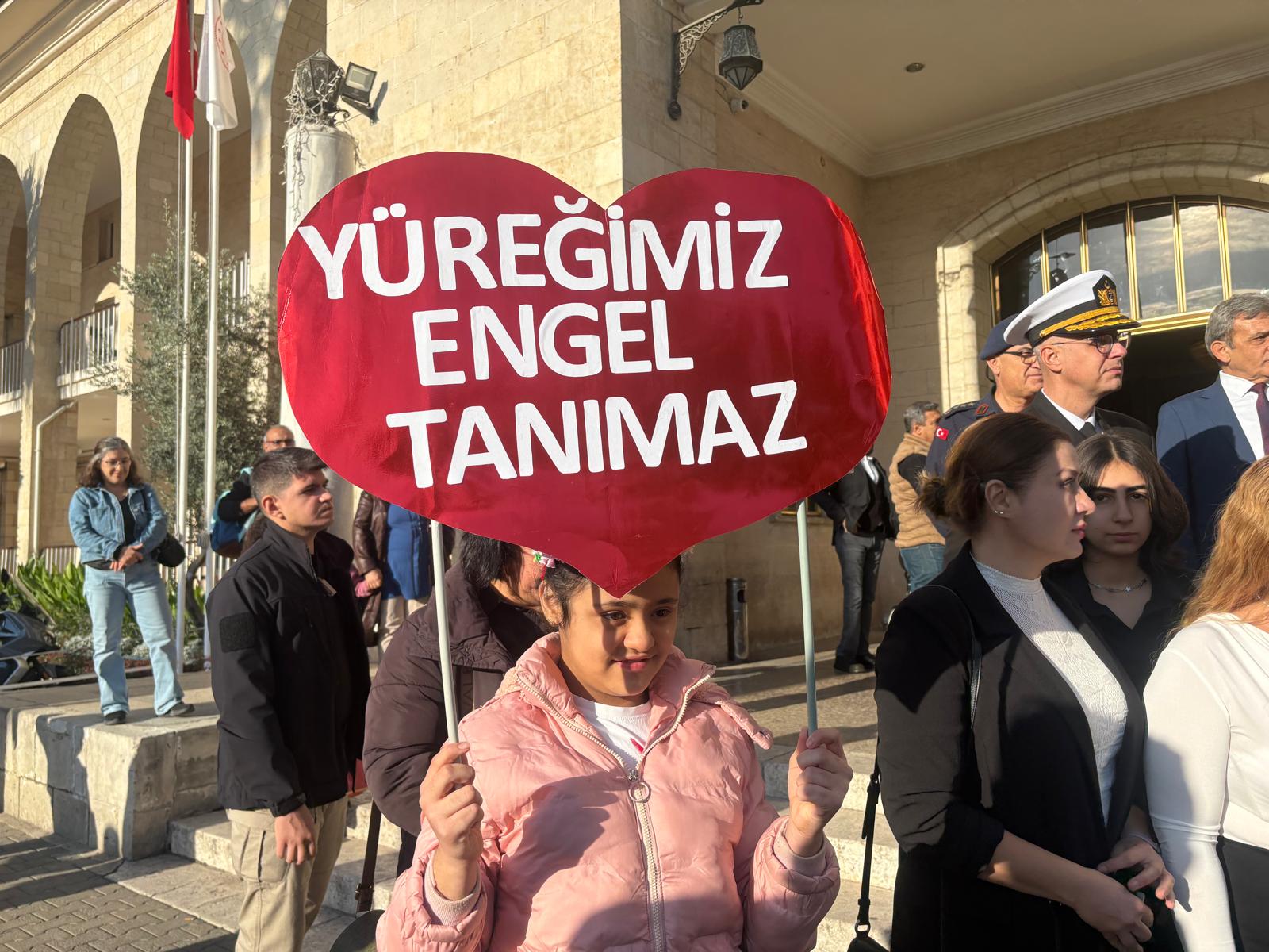 D6F9A05B 6337 4050 Be14 1459750C0A53