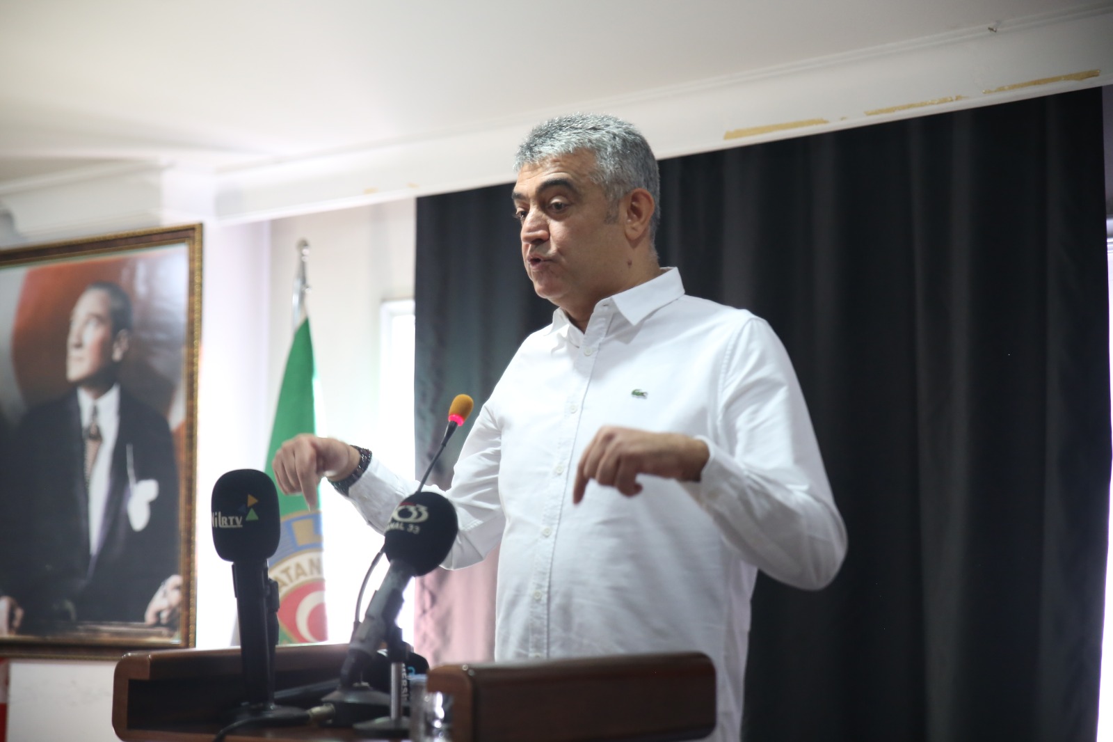 E2638559 443F 438A A500 7Acb57A472A6