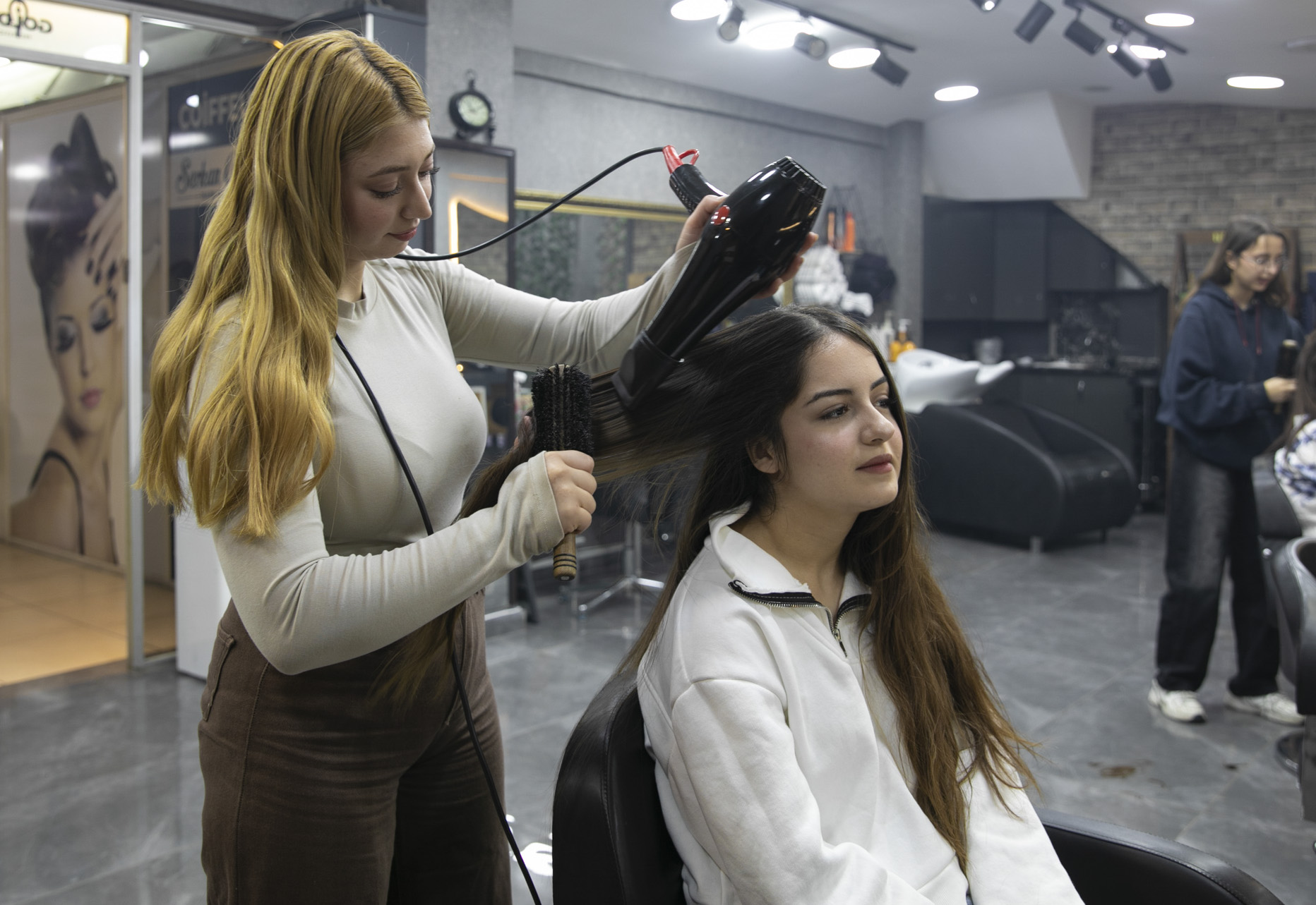 Kadinlar Ekonomi̇k Özgürlük Yolunda İlk Adimlarini Mercek İle Atiyor (3)