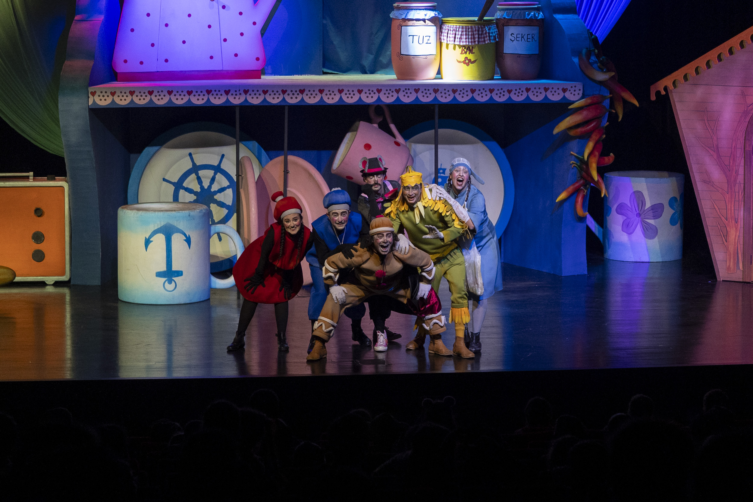 Mersi̇n Şehi̇r Ti̇yatrosu’ndan Yeni̇ Bi̇r Prömi̇yer ‘Bi̇sküvi̇ Adam’ (5)