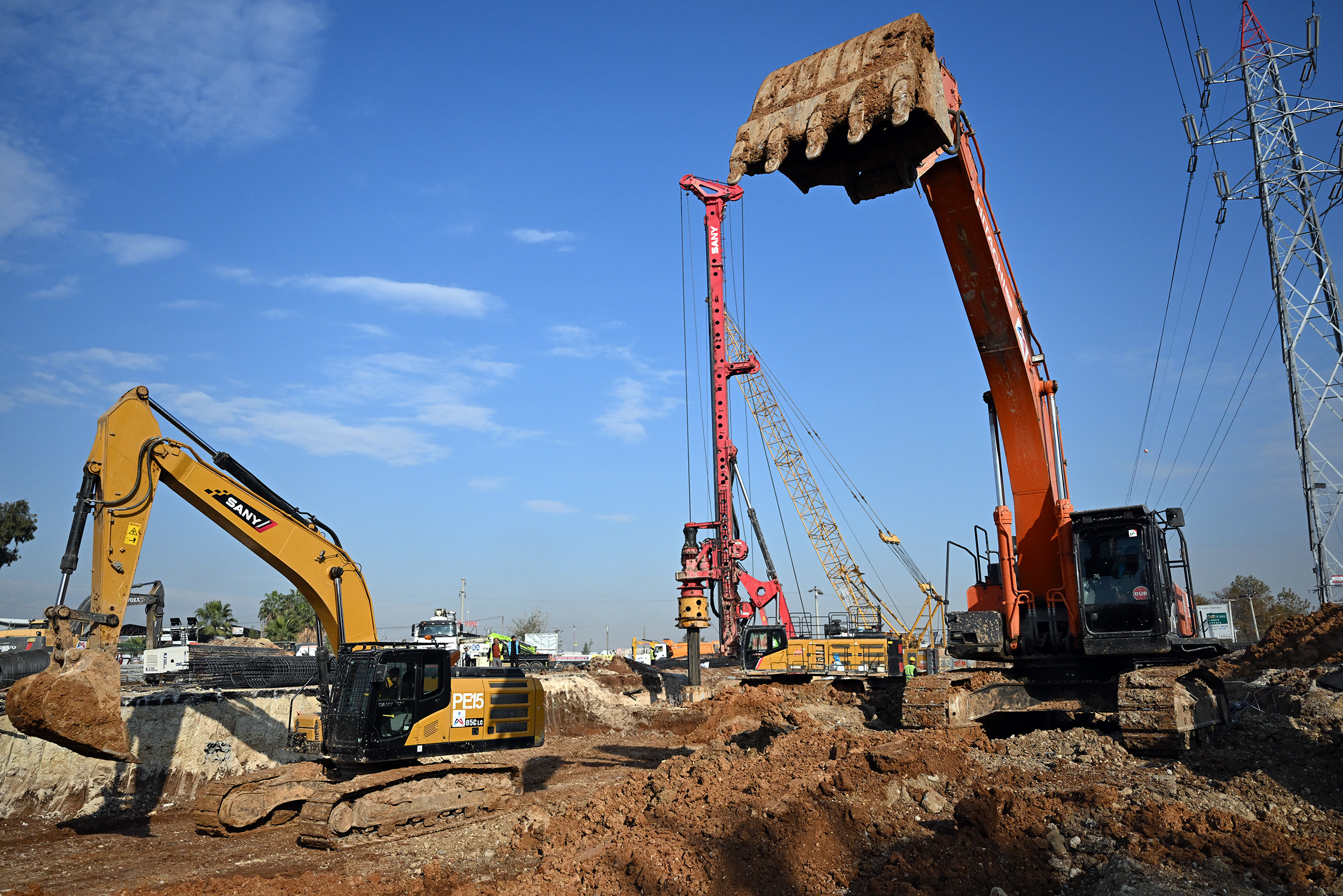 Mersi̇n Trafi̇ği̇ne Nefes Aldiracak Projede Çalişmalar Hizla Devam Edi̇yor (3)