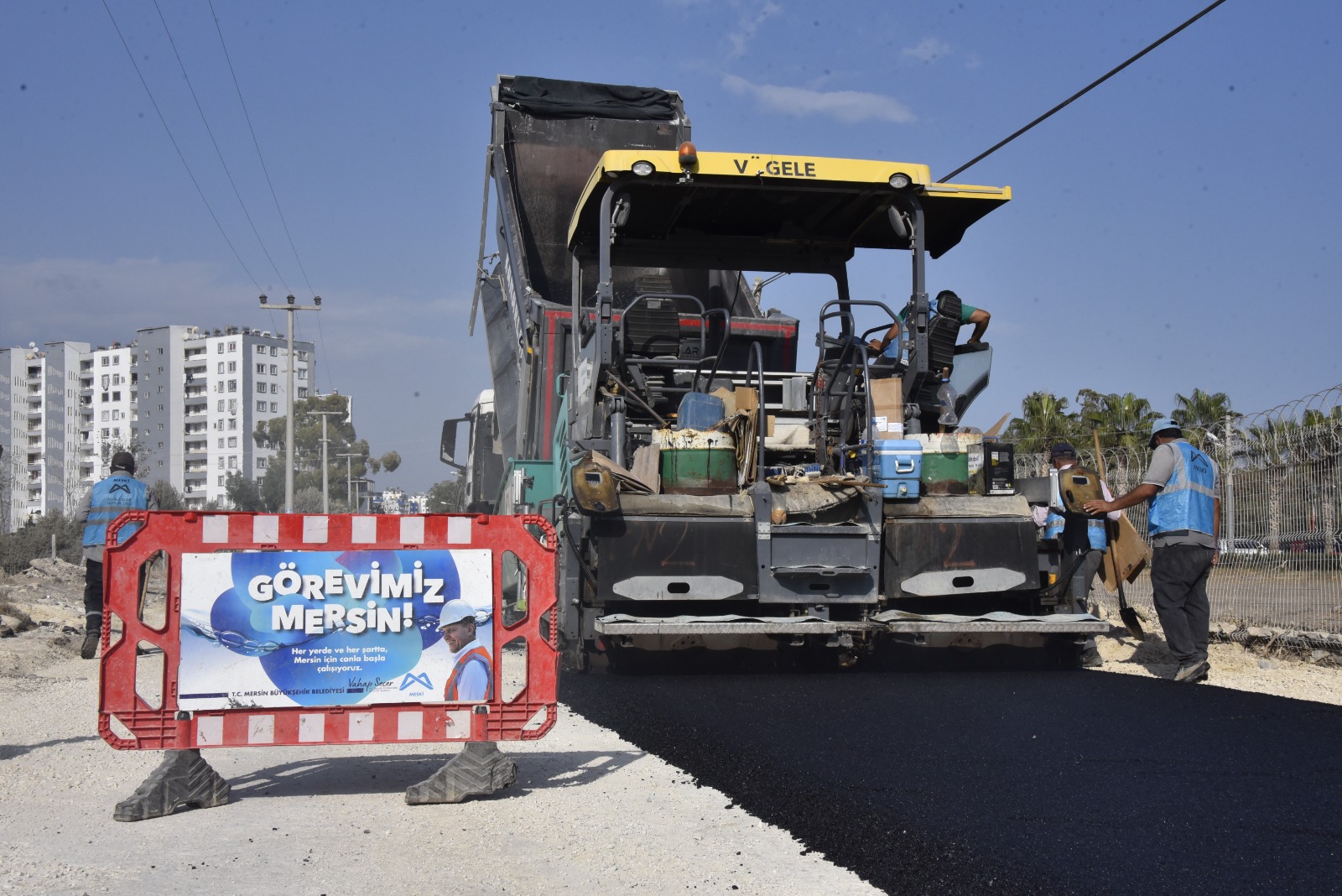 Meski̇, Mezi̇tli̇’de İçmesuyu Hatti Ve Asfalt Çalişmalarini Eş Zamanli Sürdürüyor (2)