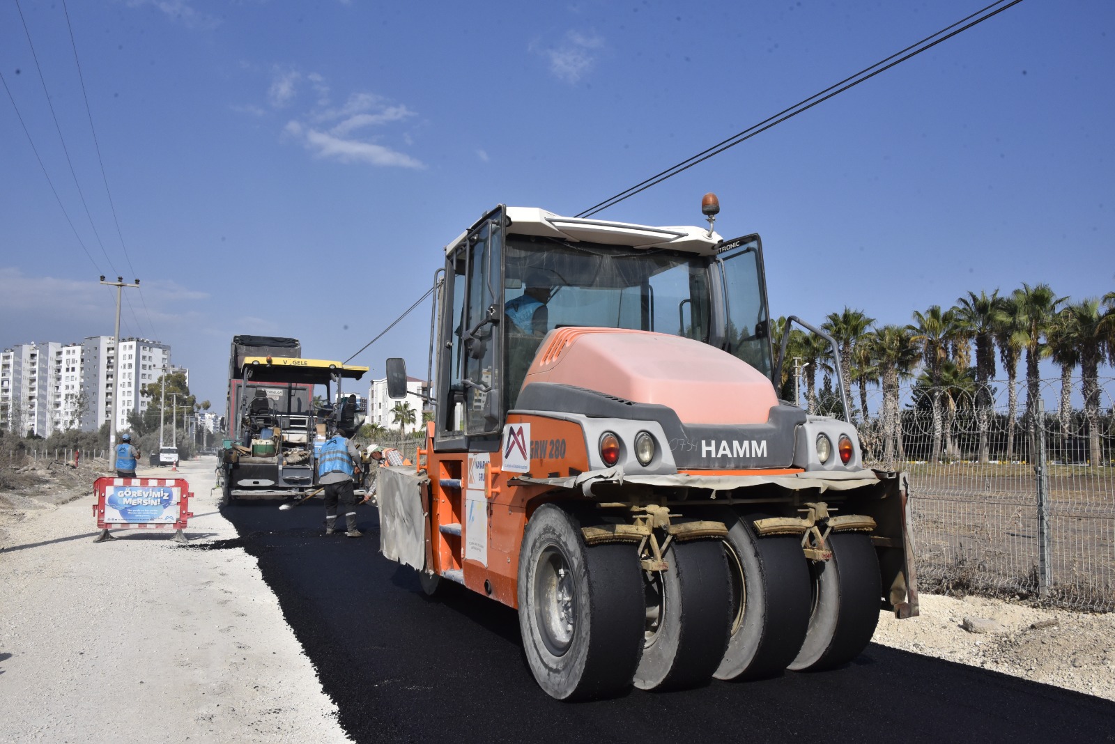 Meski̇, Mezi̇tli̇’de İçmesuyu Hatti Ve Asfalt Çalişmalarini Eş Zamanli Sürdürüyor (3)