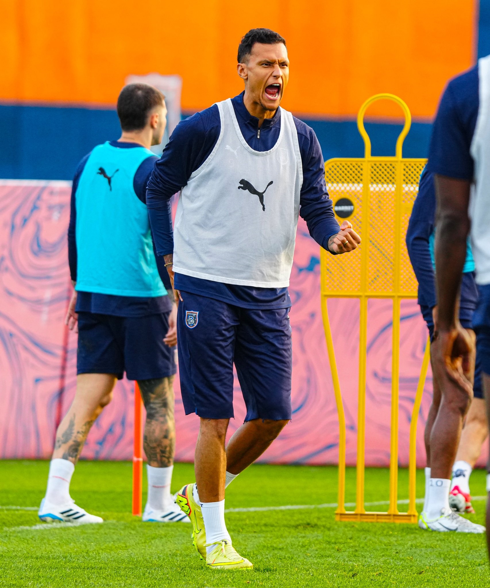 R A M S B A S A K S E H I R F K F E N E R B A H C E M A C I N I N H 1048065 310999