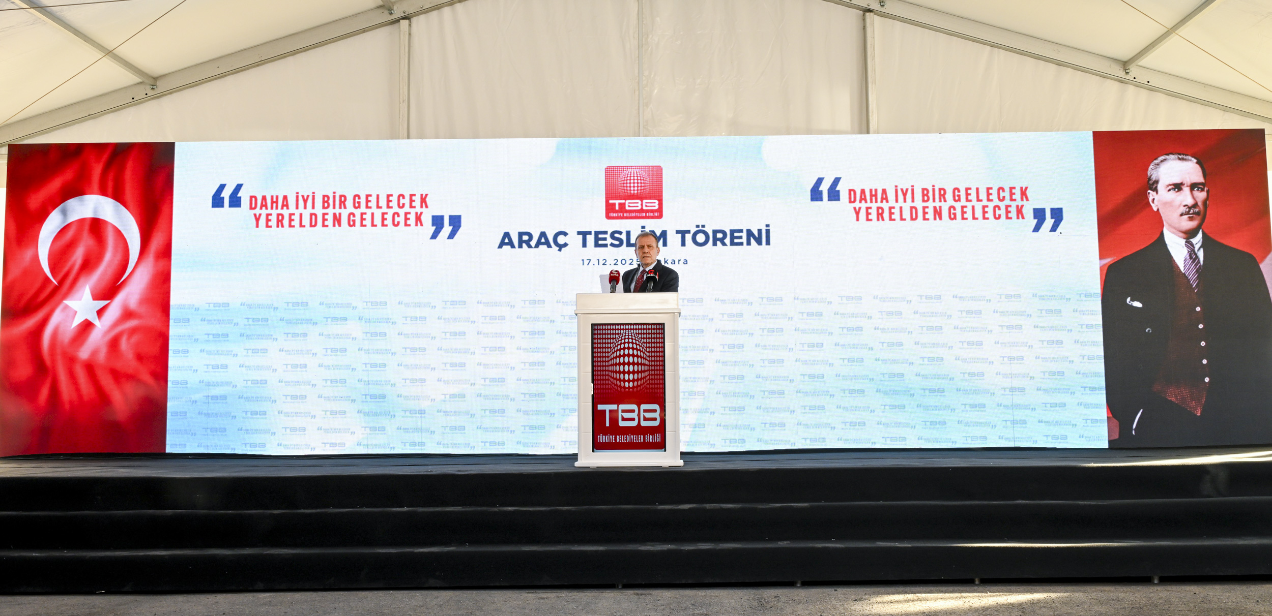 Seçer “Türki̇ye’de Geleceğe Umutla Bakacak Bi̇r Toplum Yaratacaksak Bunu Yerelden Başlatacağiz” (4)