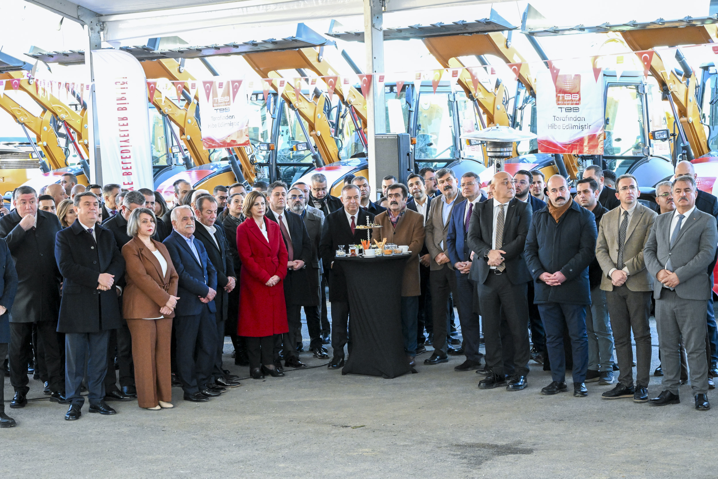 Seçer “Türki̇ye’de Geleceğe Umutla Bakacak Bi̇r Toplum Yaratacaksak Bunu Yerelden Başlatacağiz” (6)