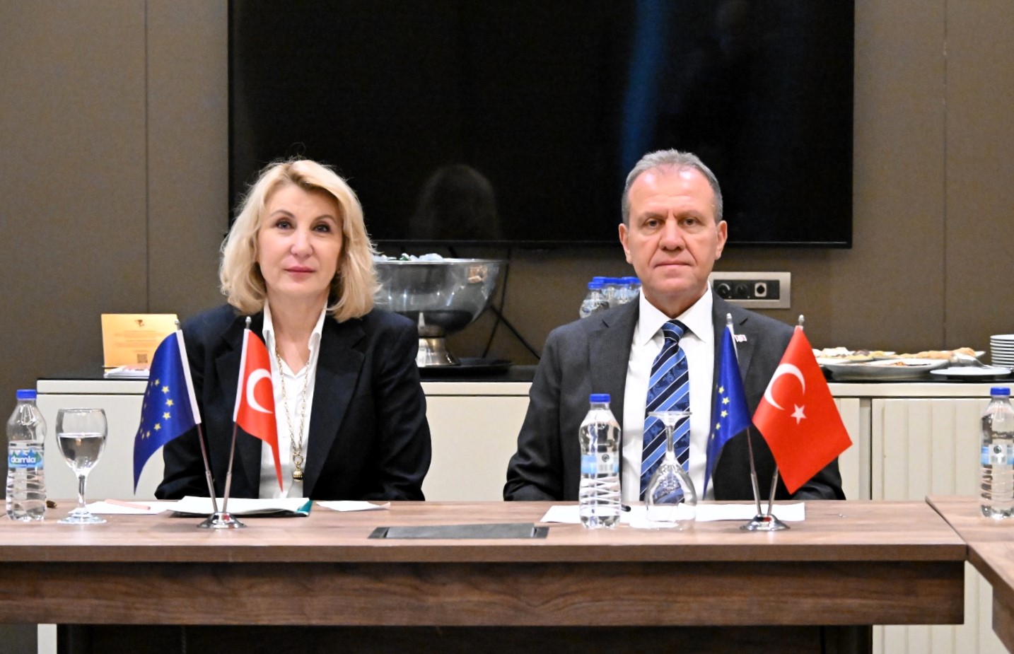 Tbb Başkan Veki̇li̇ Seçer, İstanbul’da ‘Ab Bölgeler Komi̇tesi̇ 33. Türki̇ye Çalişma Grubu Toplantisi’na Katildi (2)