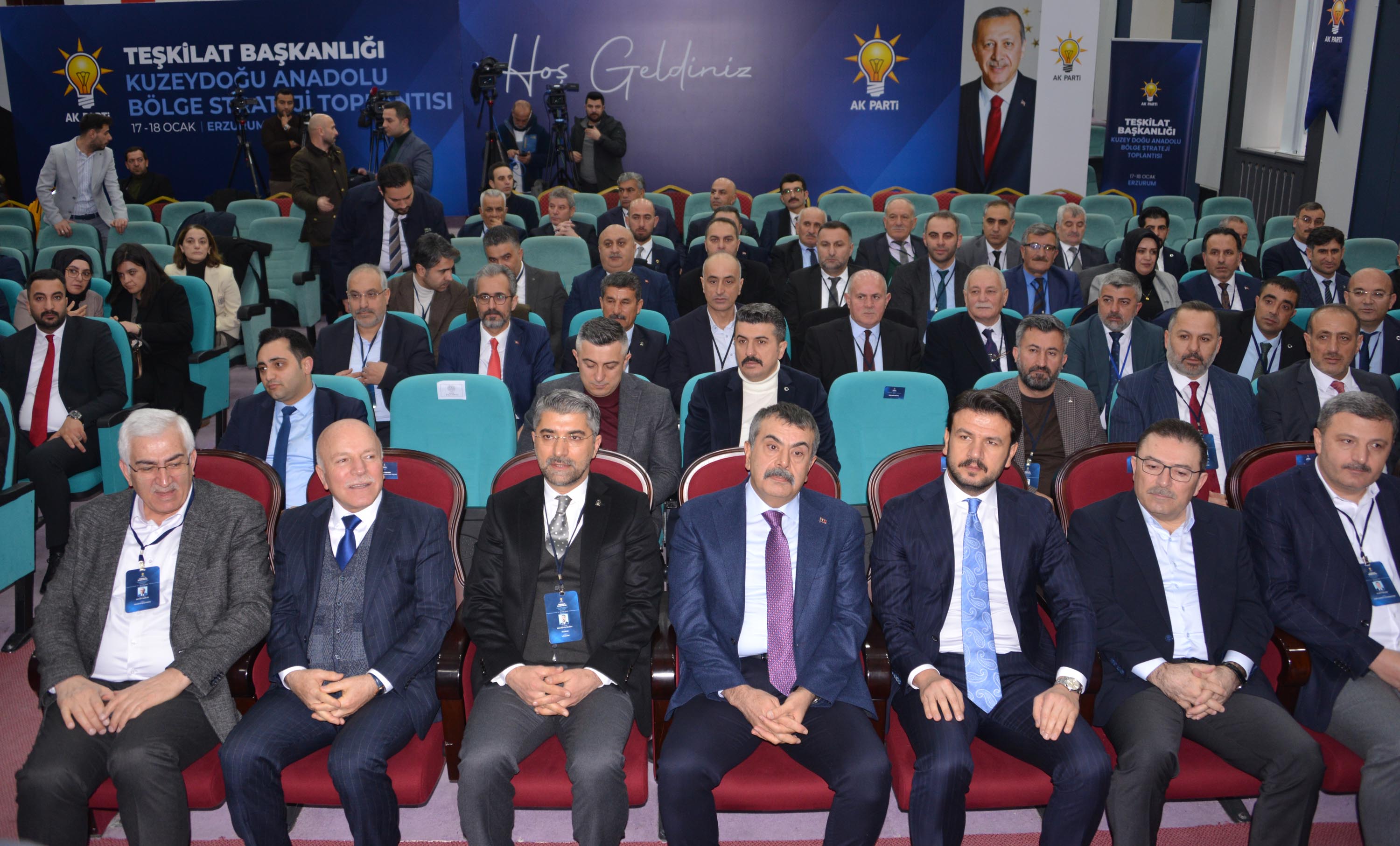 B A K A N T E K I N S I M D I B A M B A S K A B I R T U R K I Y E 1120580 332570