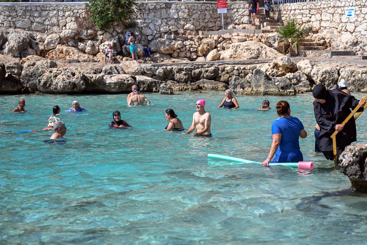 Büyükşehi̇r Emekli̇ Evleri̇ Emekli̇leri̇n İki̇nci̇ Adresi̇ (2)