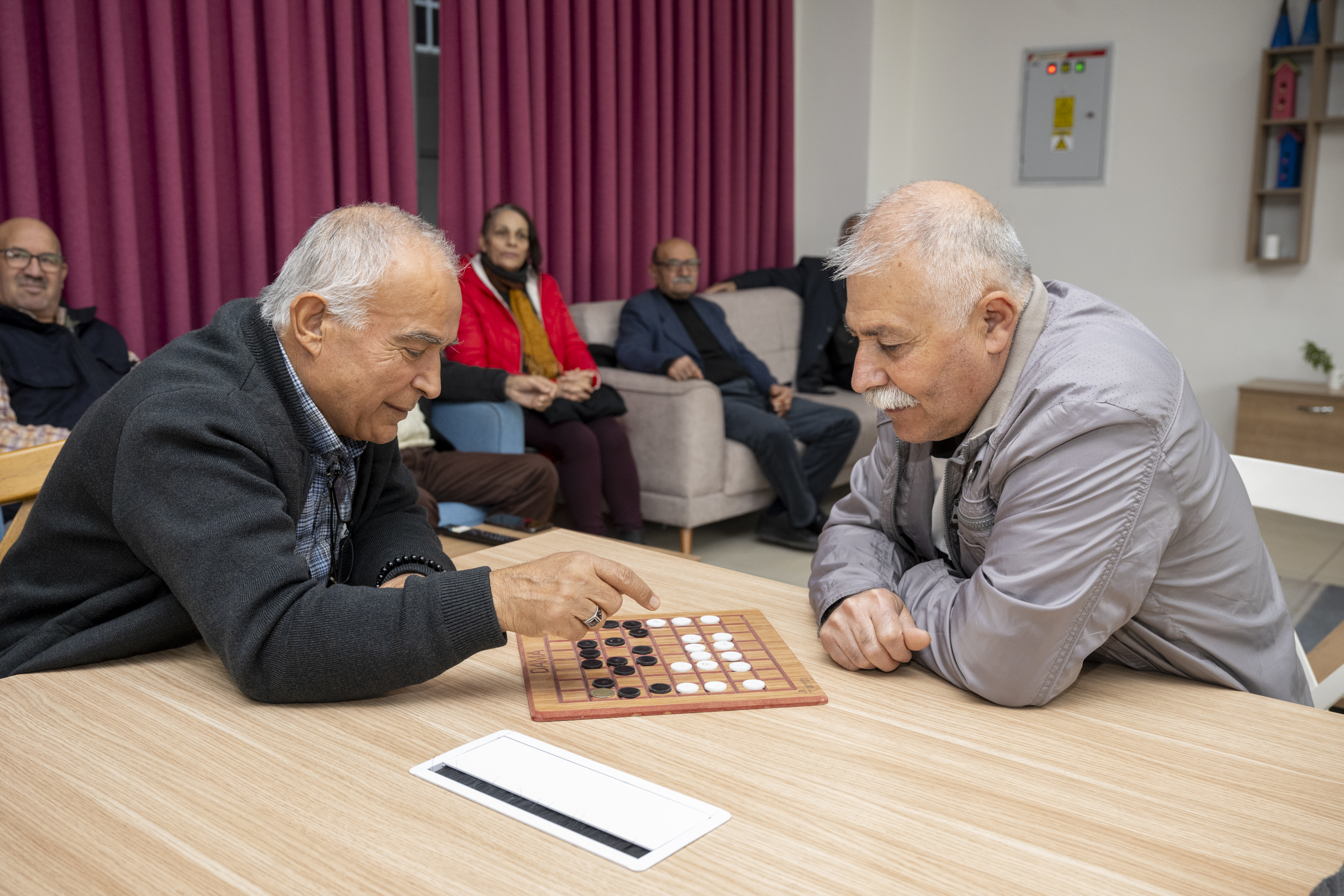 Büyükşehi̇r Emekli̇ Evleri̇ Emekli̇leri̇n İki̇nci̇ Adresi̇ (6)-1