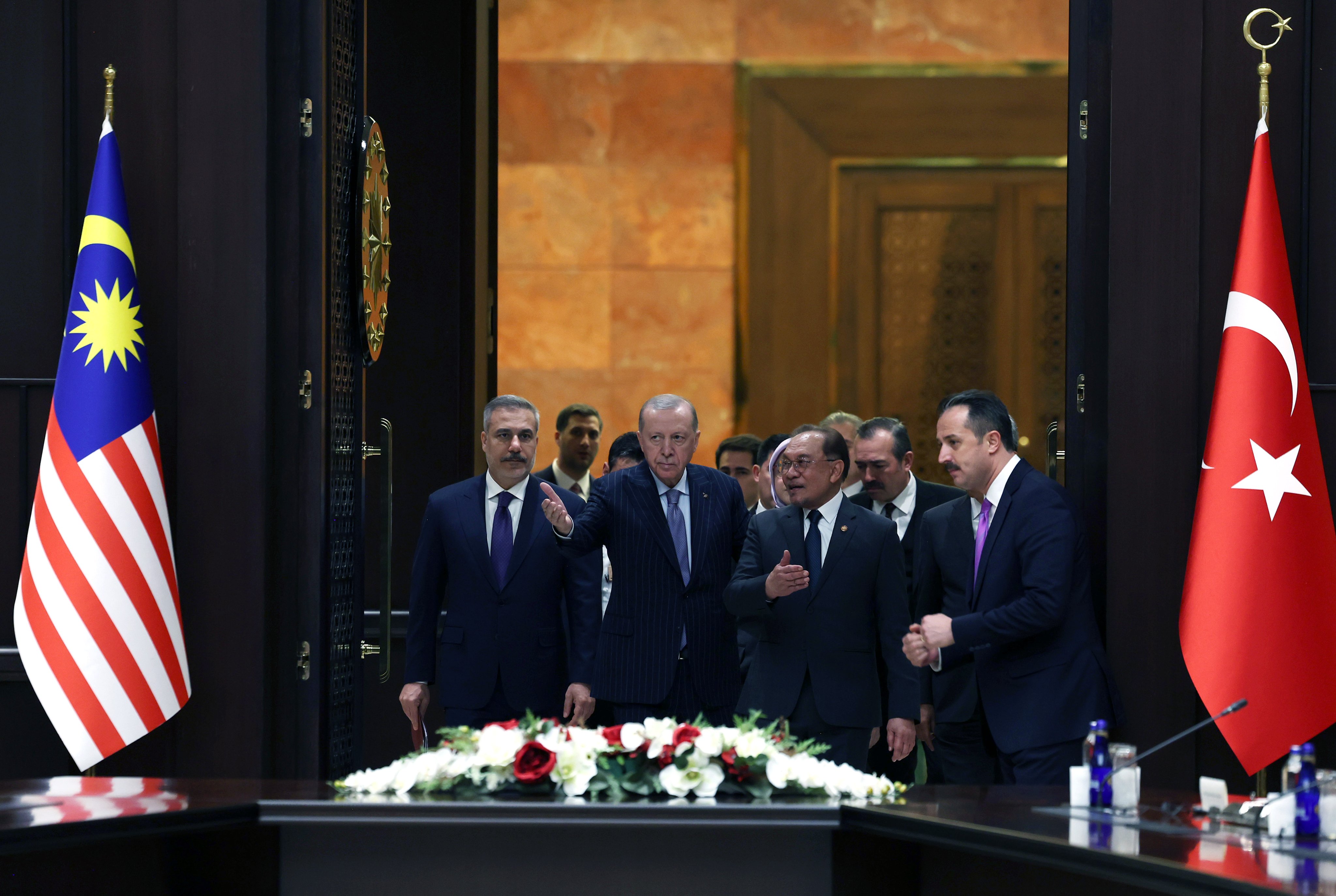 C U M H U R B A S K A N I E R D O G A N M A L E Z Y A B A S B A K A N I 1103083 327453