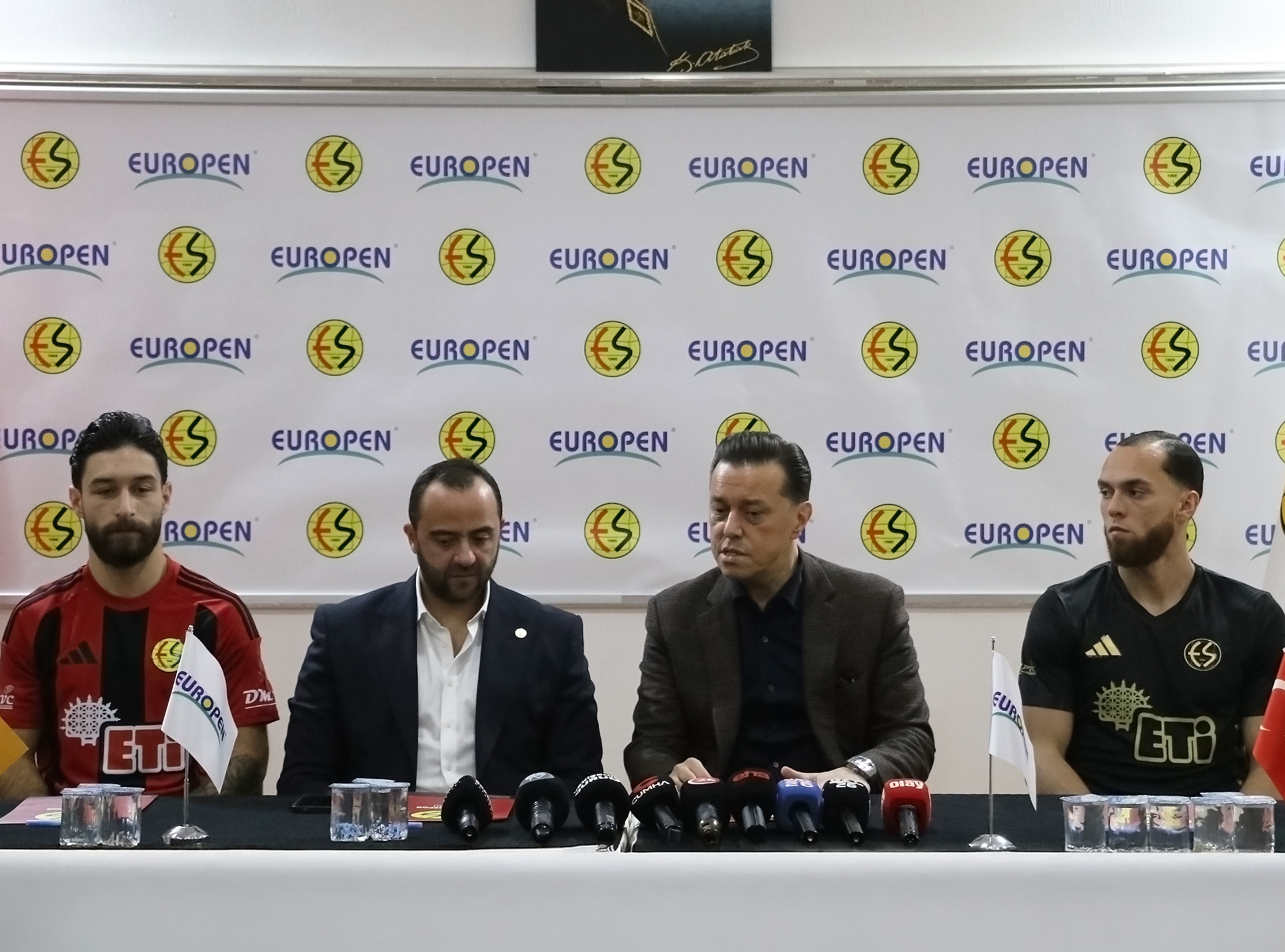 G Y Bq S W Y A A C9E X