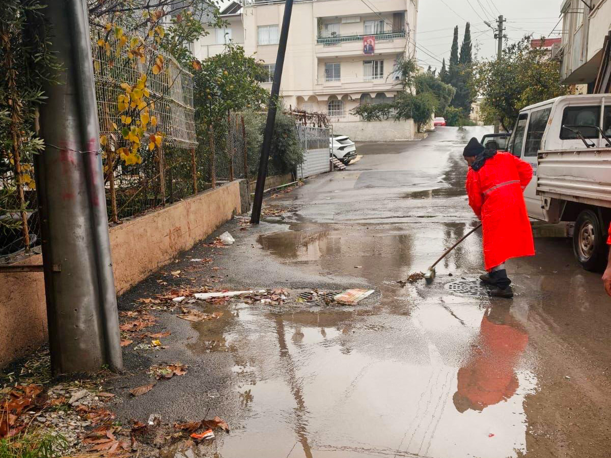 Yenişehir Belediyesi Yağışa Karşı Sahada Merkez Ve Kırsalda Eş Zamanlı Müdahale (4)