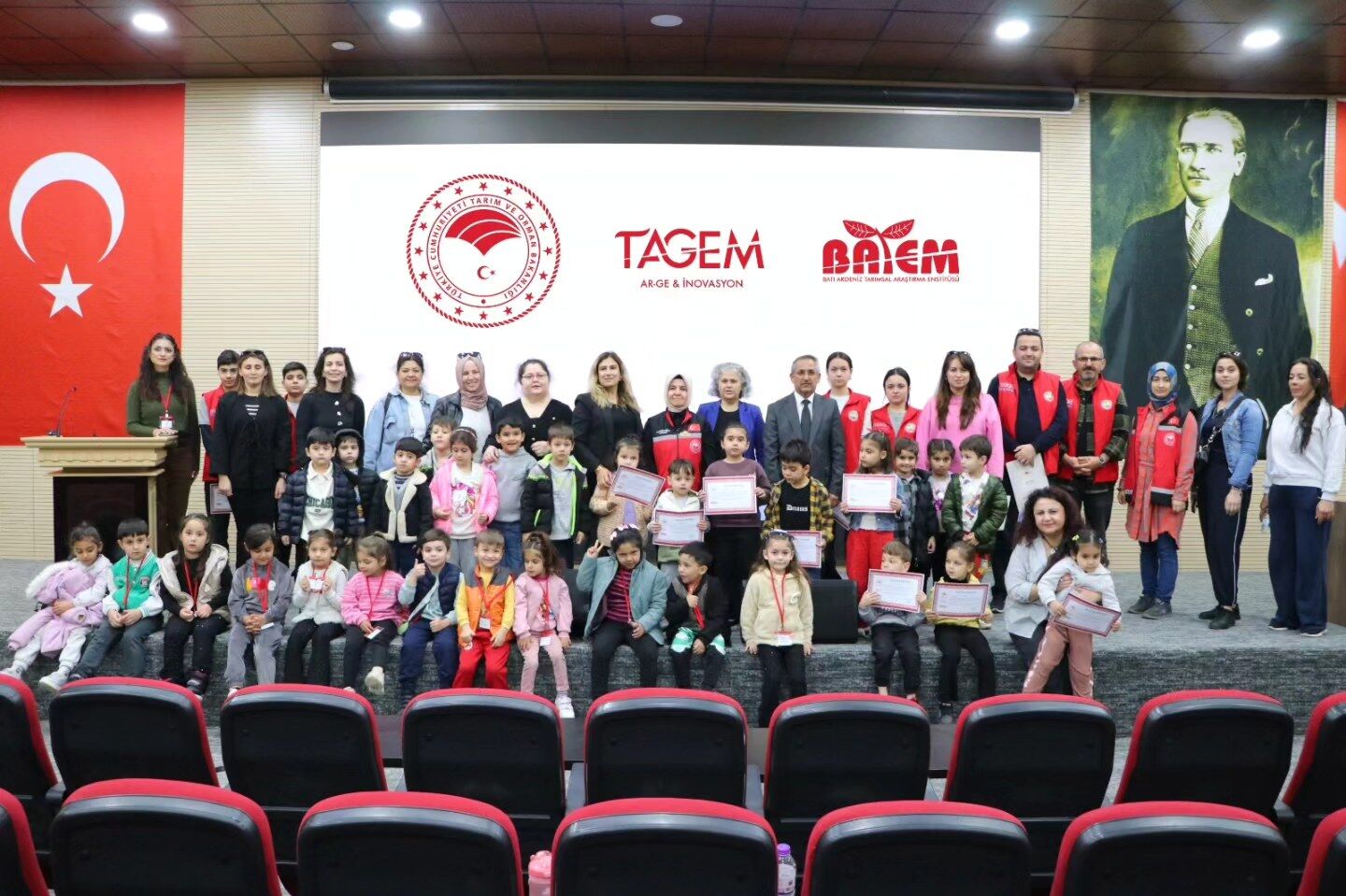 638432564 1601440371481913 1656408336299613098 N