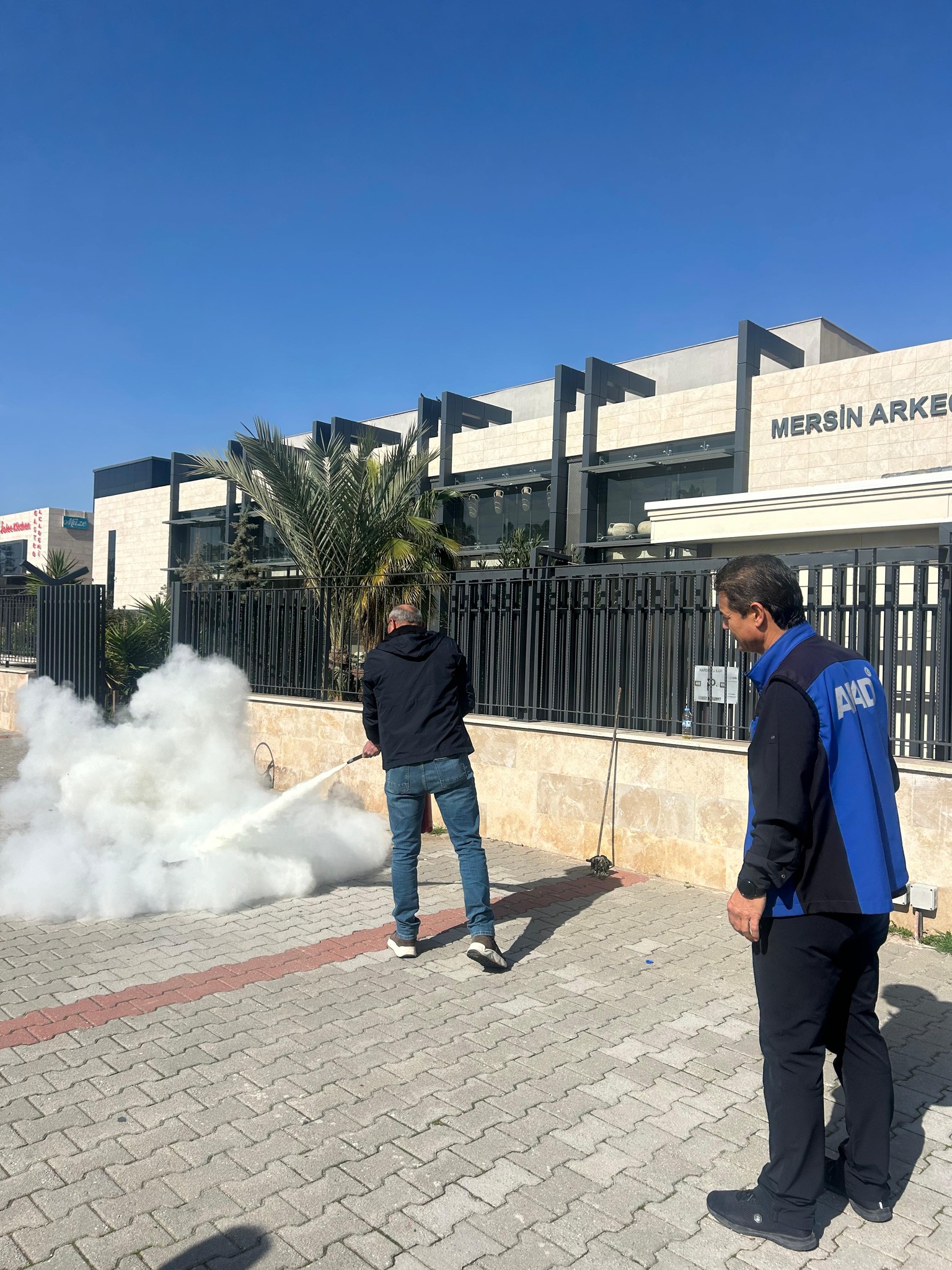 639480058 1618981872435862 7705165528920213791 N