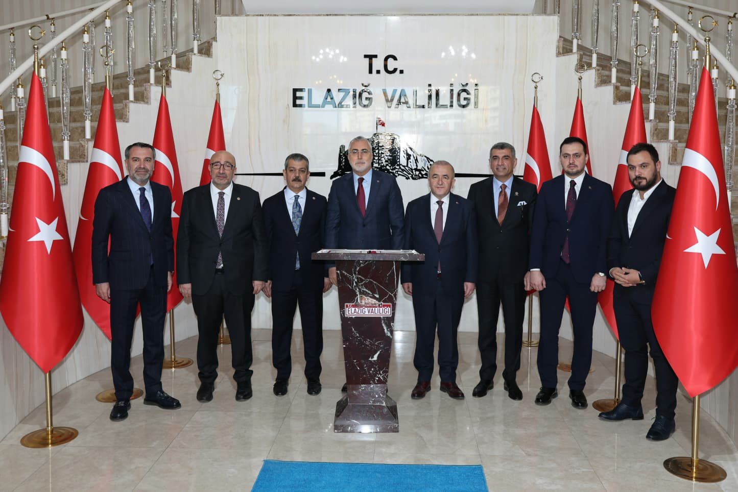 B A K A N I S I K H A N K A D I N L A R D A I S S I Z L I K O R A N I 1178914 350209