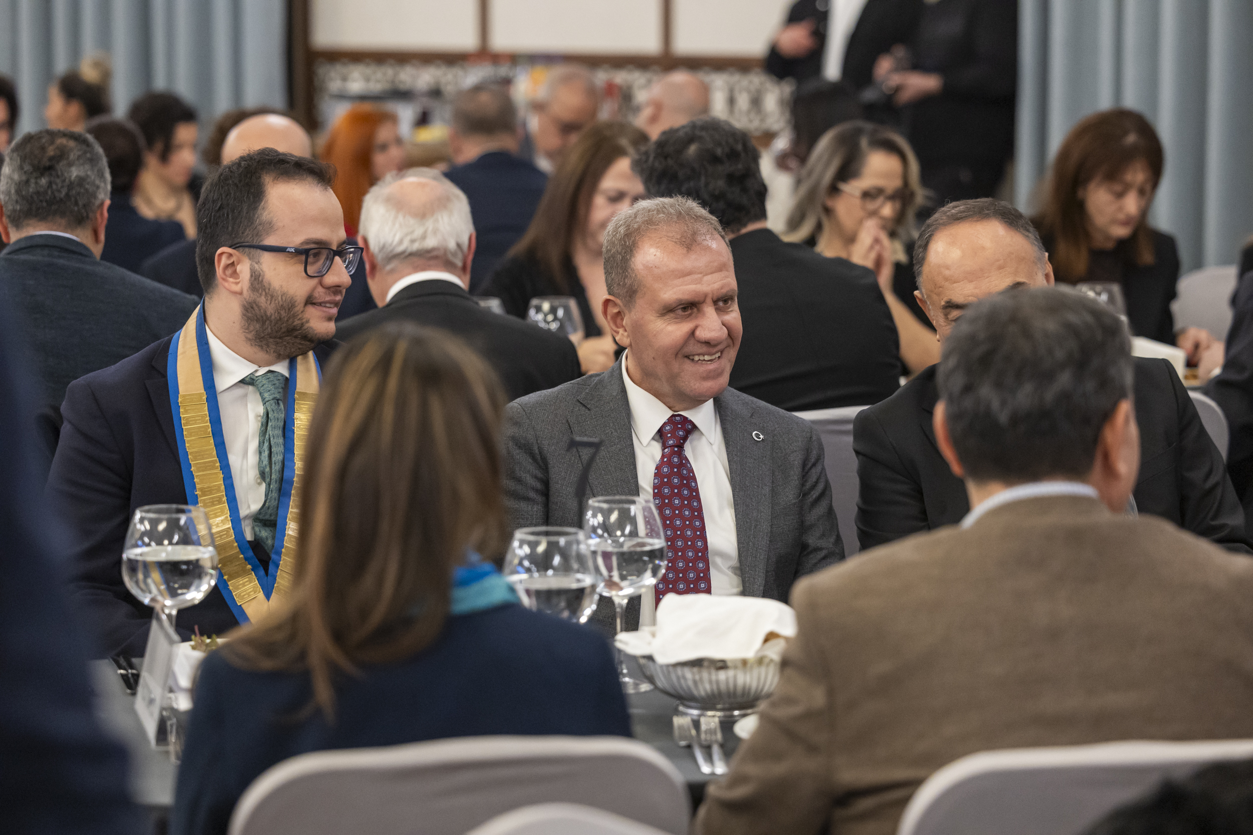 Başkan Seçer, ‘Toros Rotary Meslek Hi̇zmetleri̇ Ödül Töreni̇’ne Katildi (3)