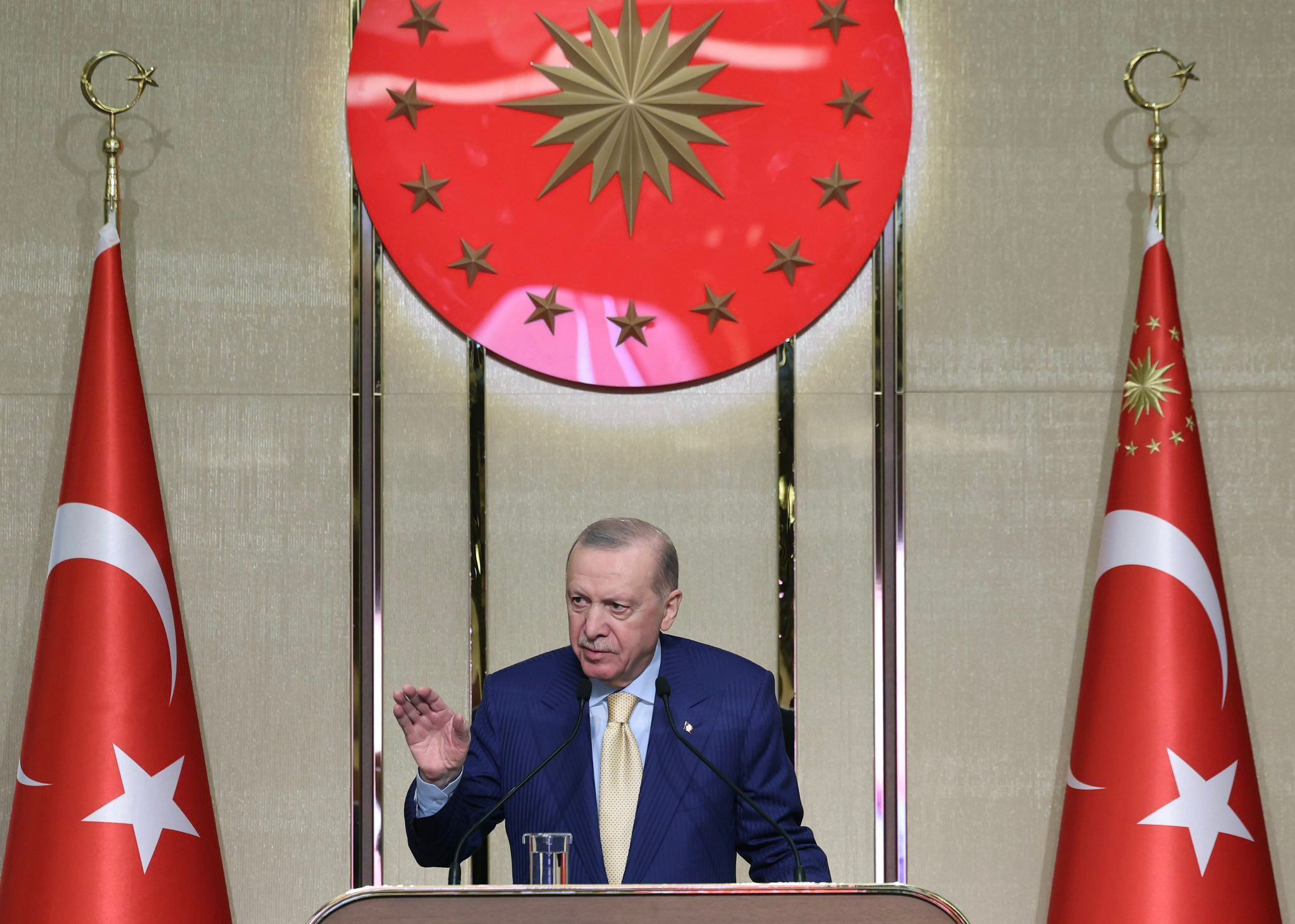 C U M H U R B A S K A N I E R D O G A N F I K R E N F O S I L L E S M I 1186178 352416