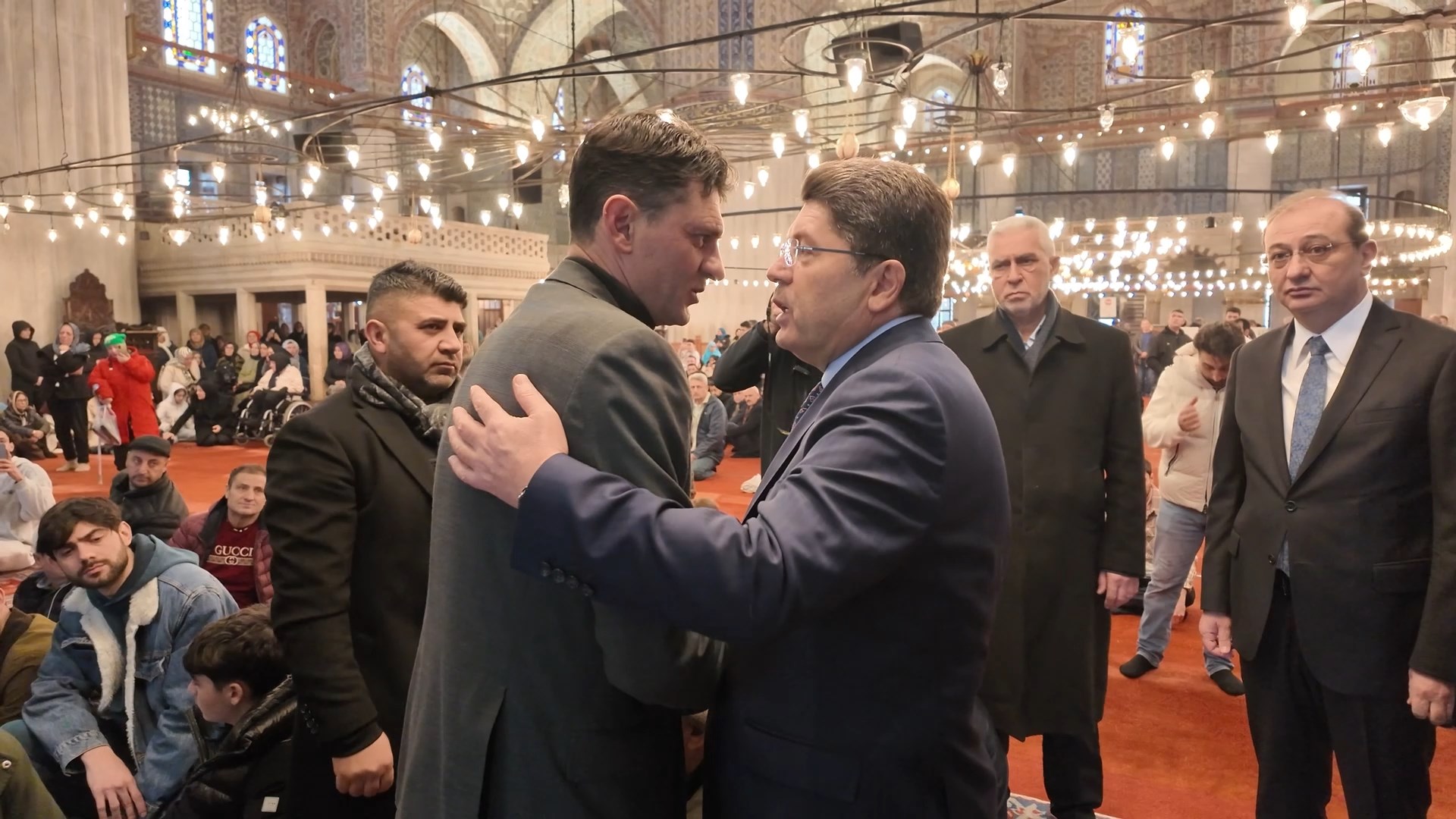 I S T A N B U L B A K A N T U N C S U C A S U R U K L E N E N C O 1157607 343716