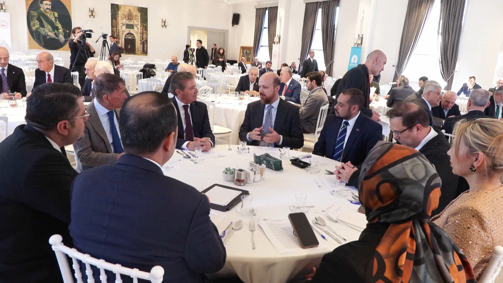 I S T A N B U L B I L A L E R D O G A N E G I T I M I N H E R A 1179076 350248