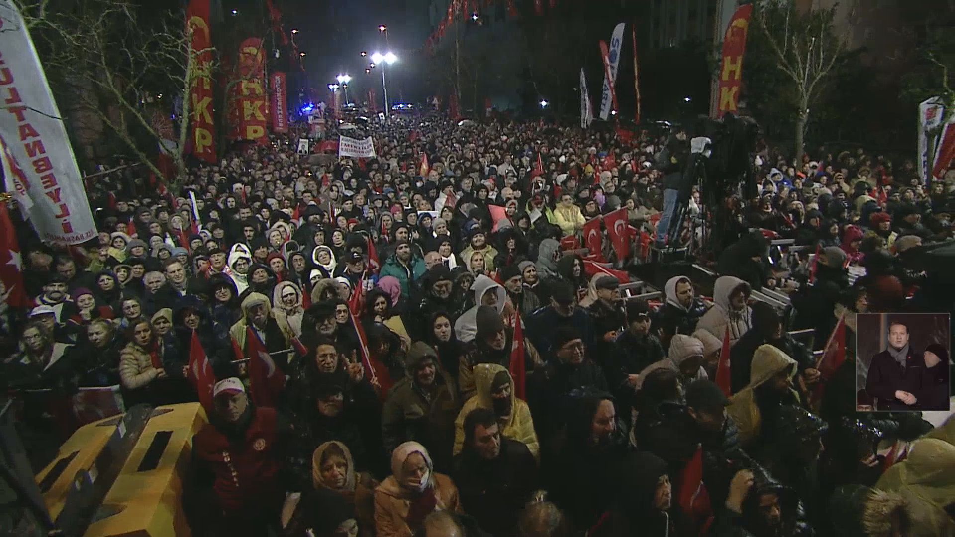 I S T A N B U L O Z G U R O Z E L A T A S E H I R D E K O N U S T 1175581 349214-1