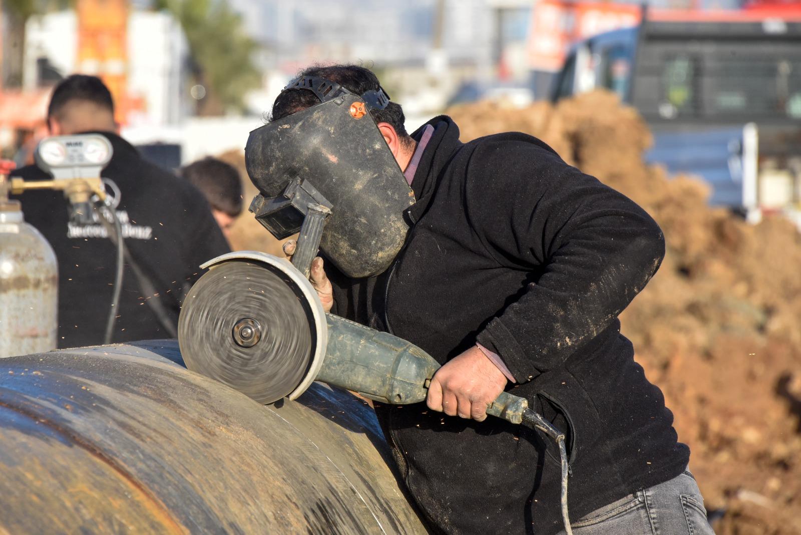 Meski̇’den Ana İçme Suyu Hattinda Başarili Deplase Çalişmasi (4)