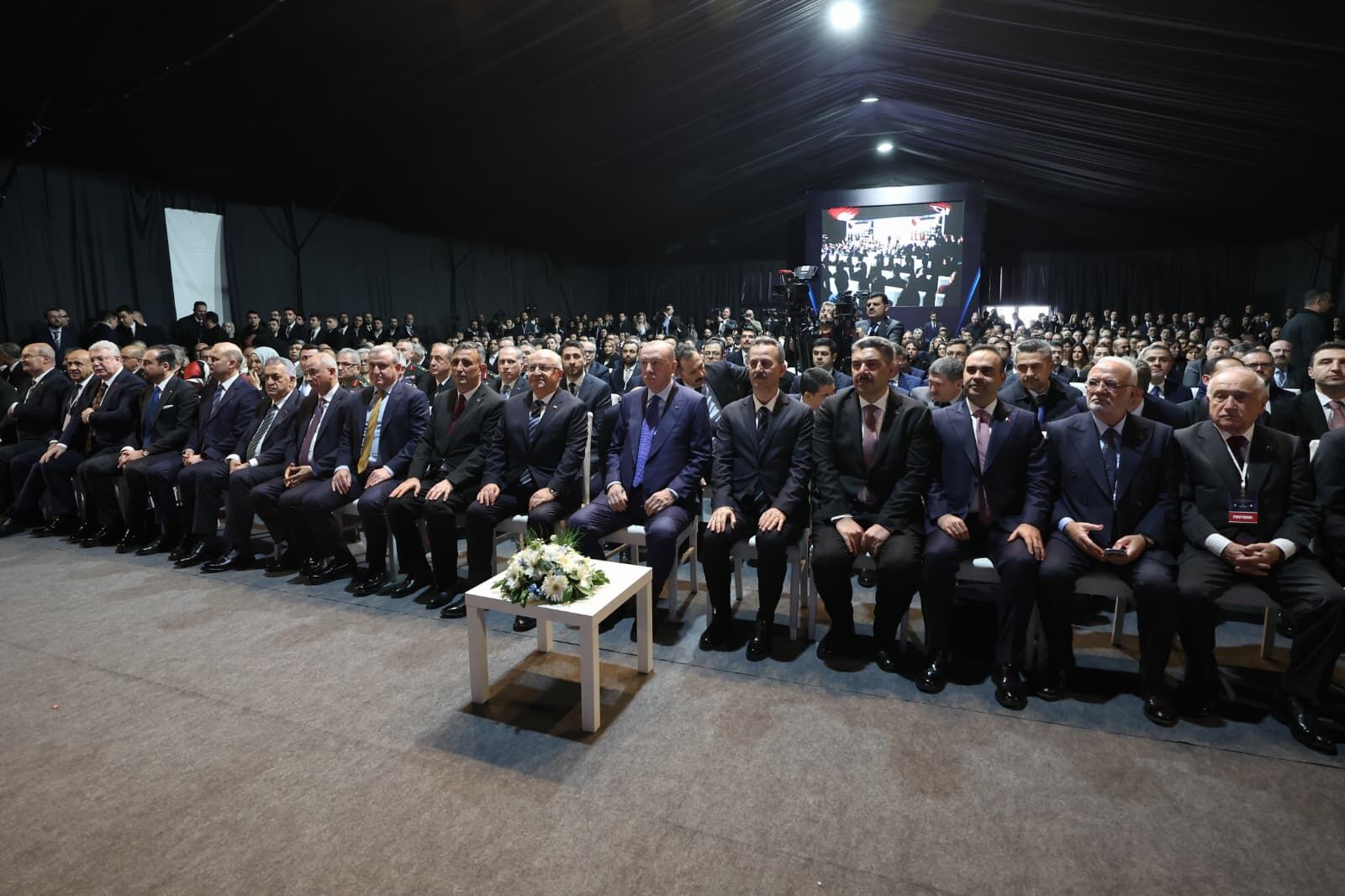 S A N C A R S I D A I N S A N S I Z D E N I Z A R A C I H I Z M E T 1184092 351775