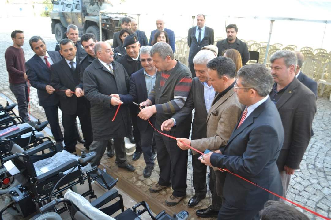 034081C0 5Aa2 4Fdc 80B6 103447E7B19F