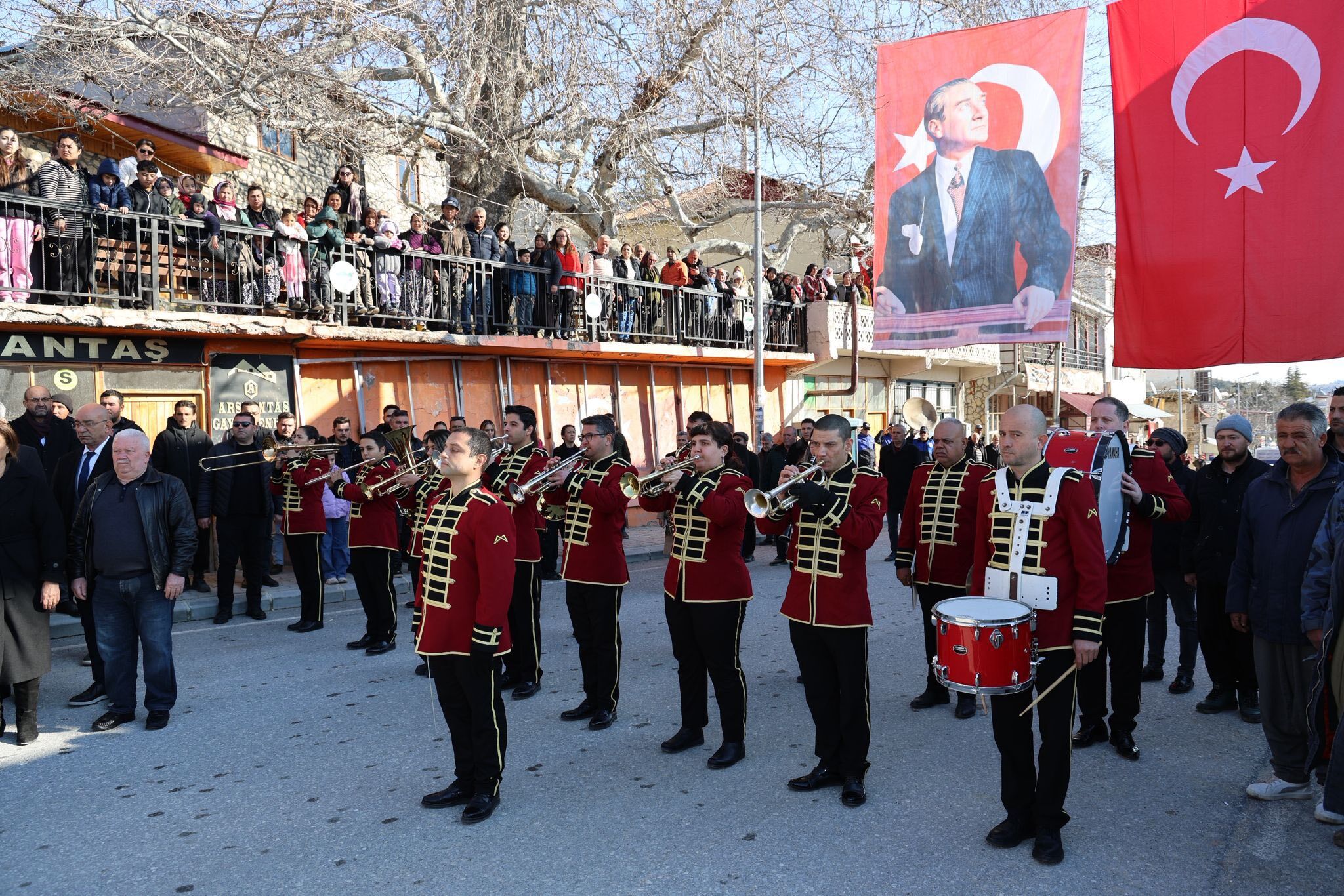 644249643 1340111991494346 2727273196241247734 N