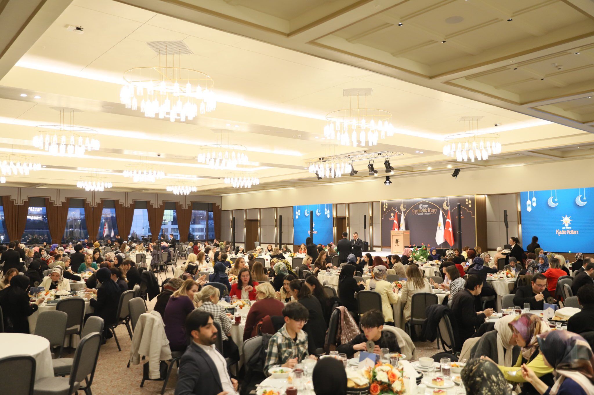 A K P A R T I L I E R C A N K A D I N L A R I N E S I T T E M S I L 1206311 358688