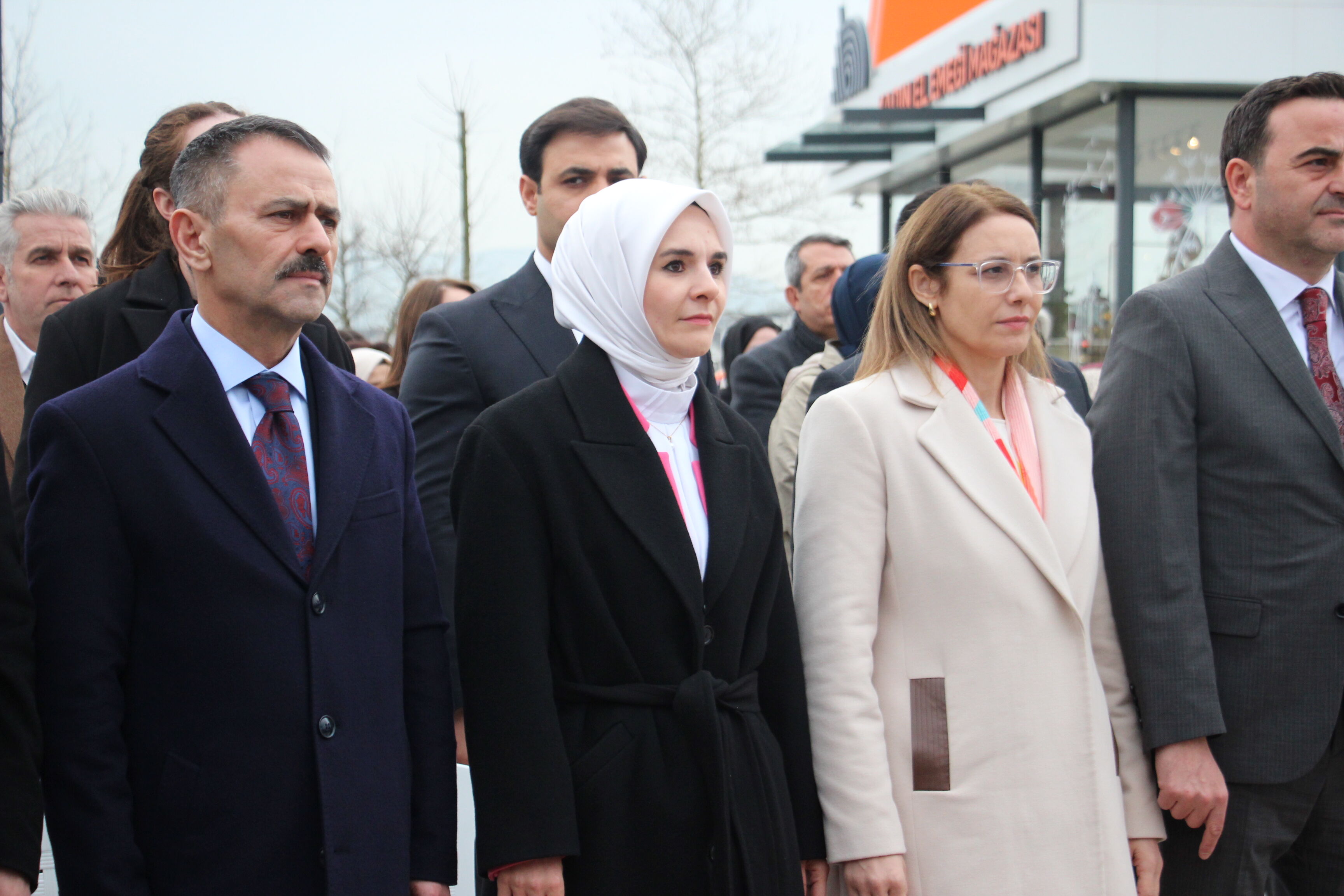 B A K A N G O K T A S K A D I N L A R D E S T E K L E R L E U R E T I 1197884 356214