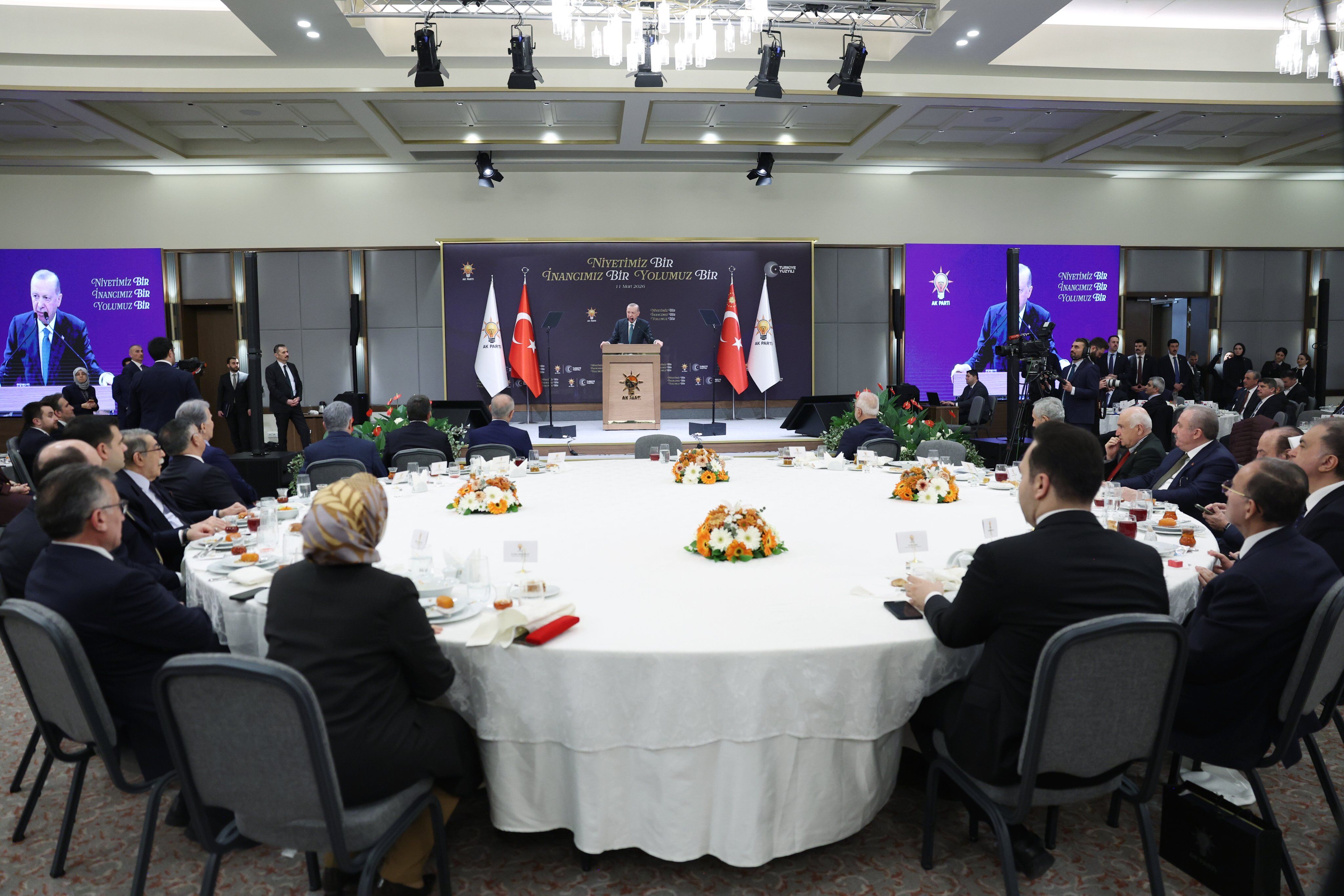 C U M H U R B A S K A N I E R D O G A N T U R K I Y E H E R Z A M A N 1207927 359205