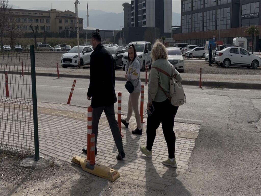 H A R A B E E V D E B U L U N A N N A Z A R’ I N 7 Y I L S O N R 1228426 365383