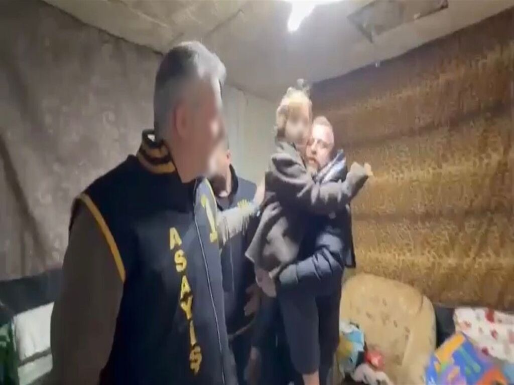 H A R A B E E V D E B U L U N A N N A Z A R’ I N 7 Y I L S O N R 1228428 365383