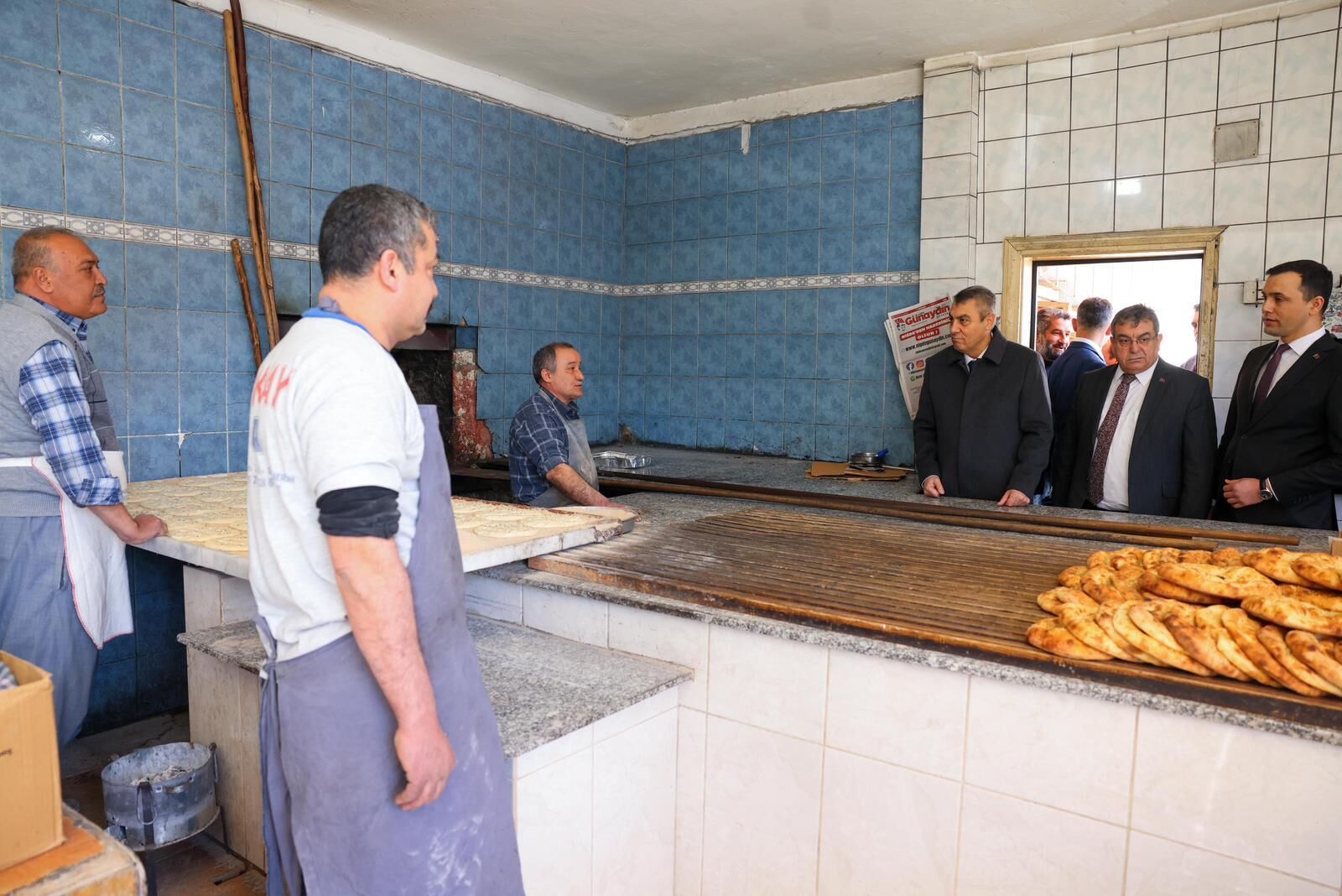 H Cp Jc7 E W M A A1V Zp