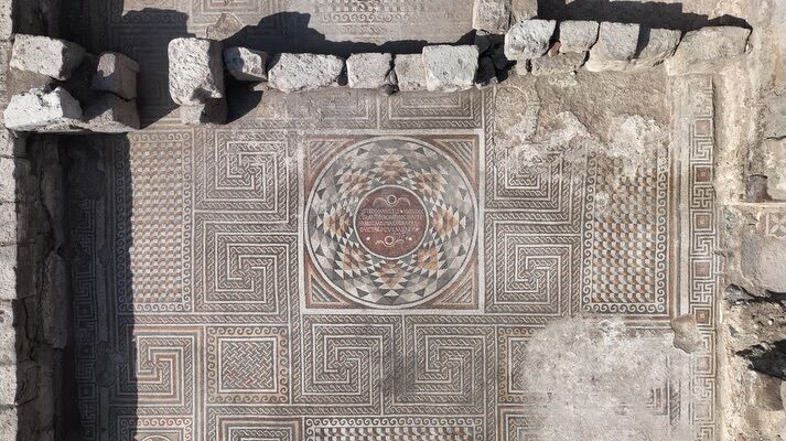 I C A N A D O L U’ N U N E N B U Y U K M O Z A I K K A Z I C A L I 1232685 366602