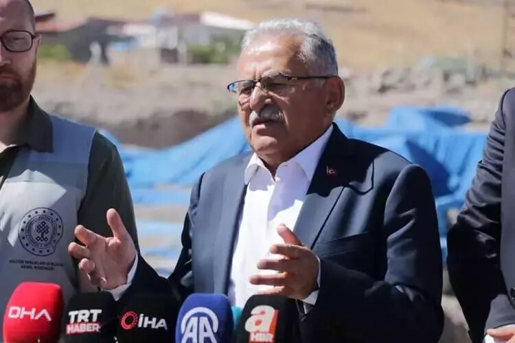 I C A N A D O L U’ N U N E N B U Y U K M O Z A I K K A Z I C A L I 1232688 366602