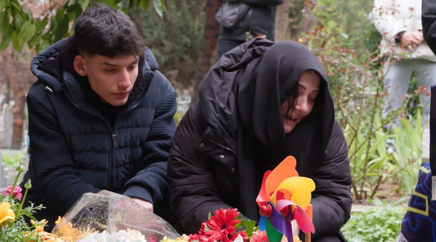 I S T A N B U L A T L A S C A G L A Y A N M E Z A R I B A S I N D A 1223464 363769