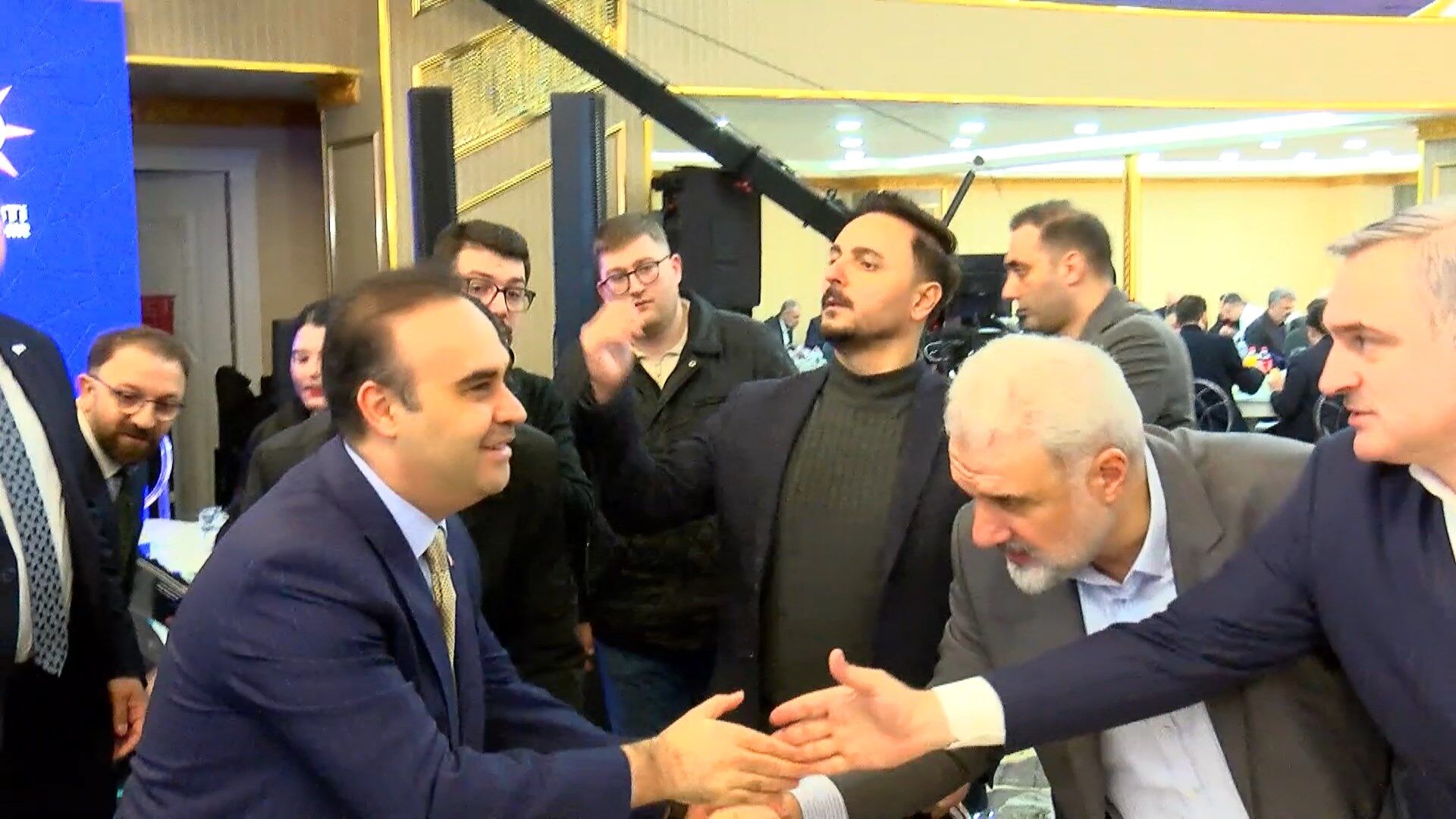 I S T A N B U L B A K A N K A C I R H I C K I M S E N I N T U R K 1202862 357641-1