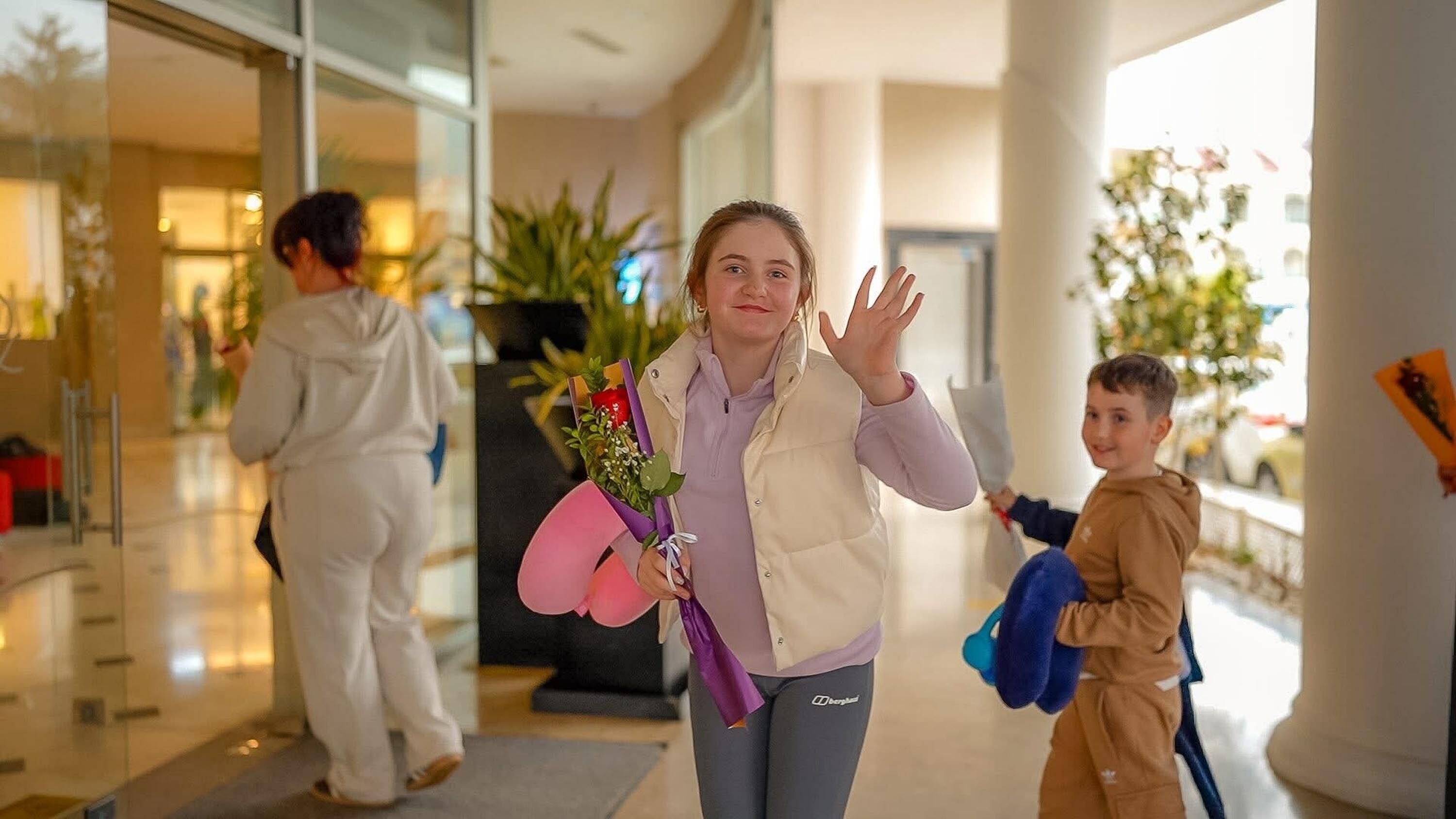 M A R M A R I S T E T U R I S T L E R C I C E K L E R L E K A R S I L A 1225943 364540